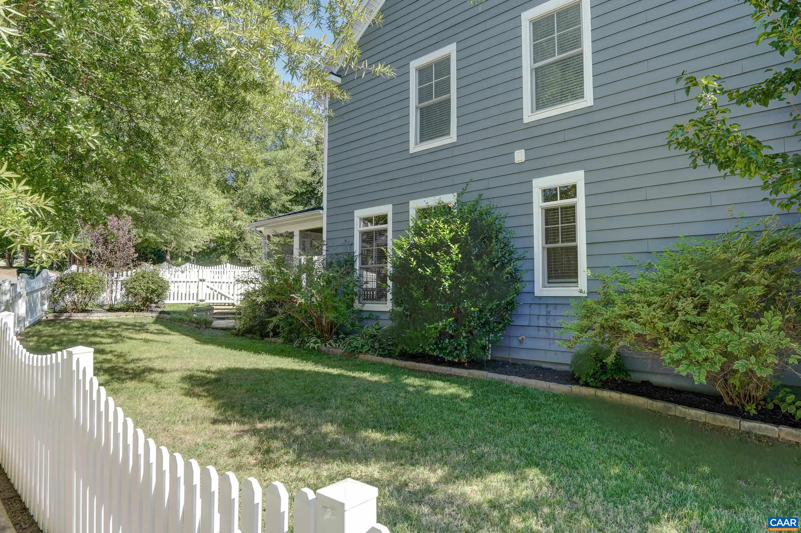 1059 KILLDEER LN