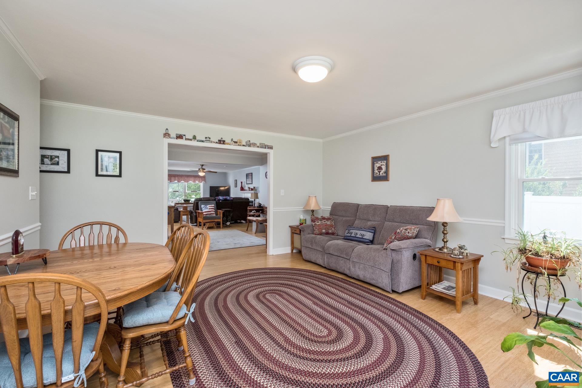 162 ROLLING HILLS RD