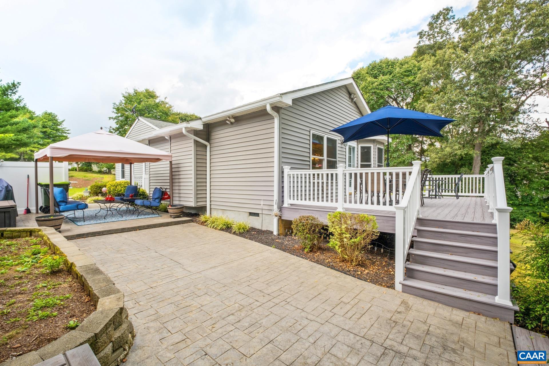 162 ROLLING HILLS RD