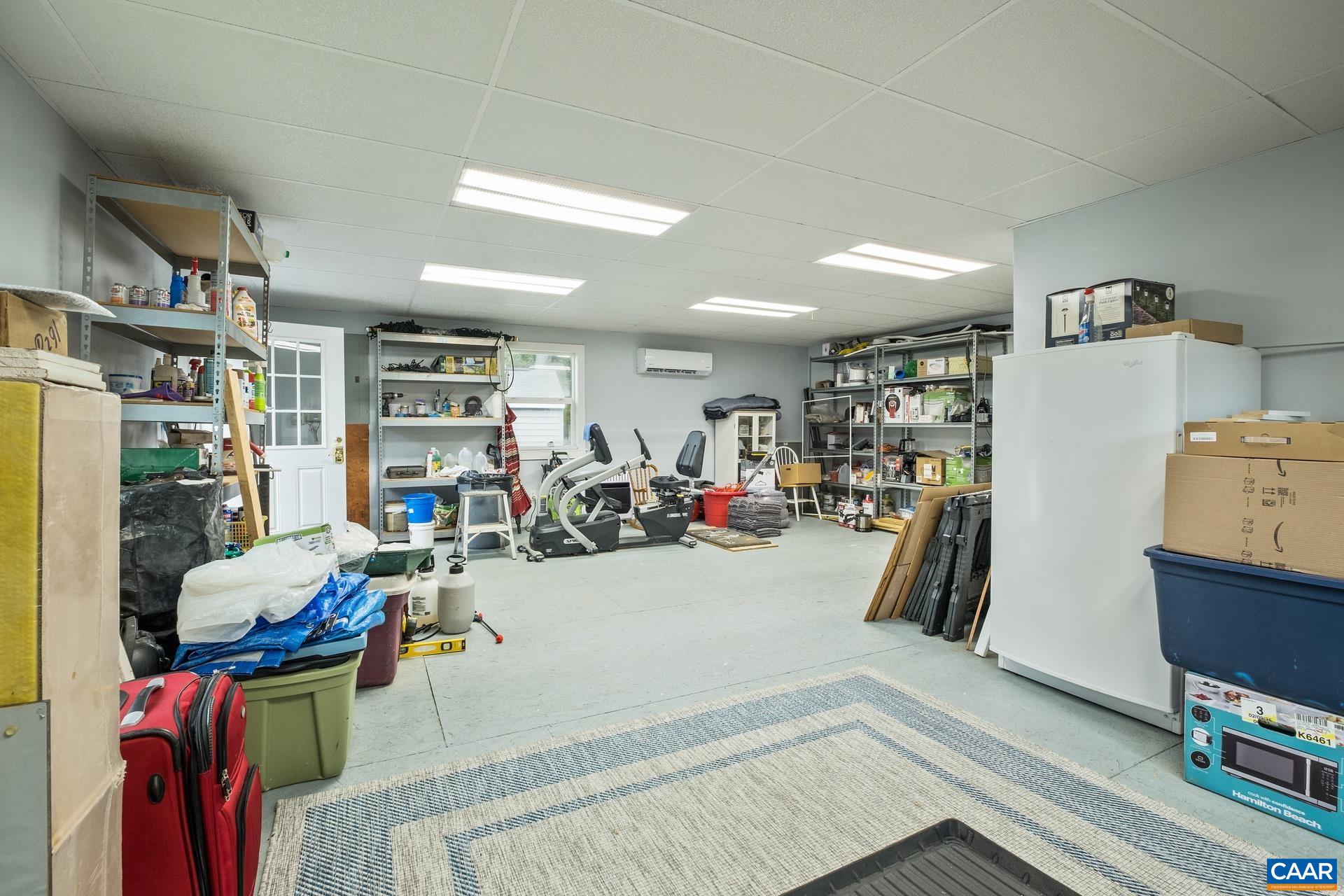 162 ROLLING HILLS RD