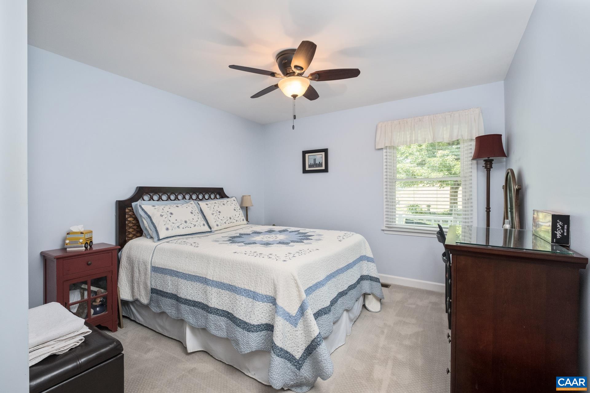 162 ROLLING HILLS RD