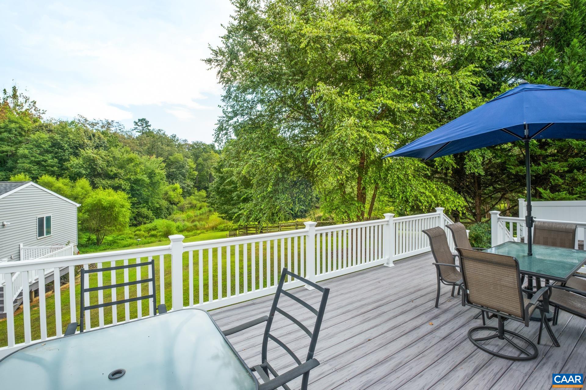 162 ROLLING HILLS RD