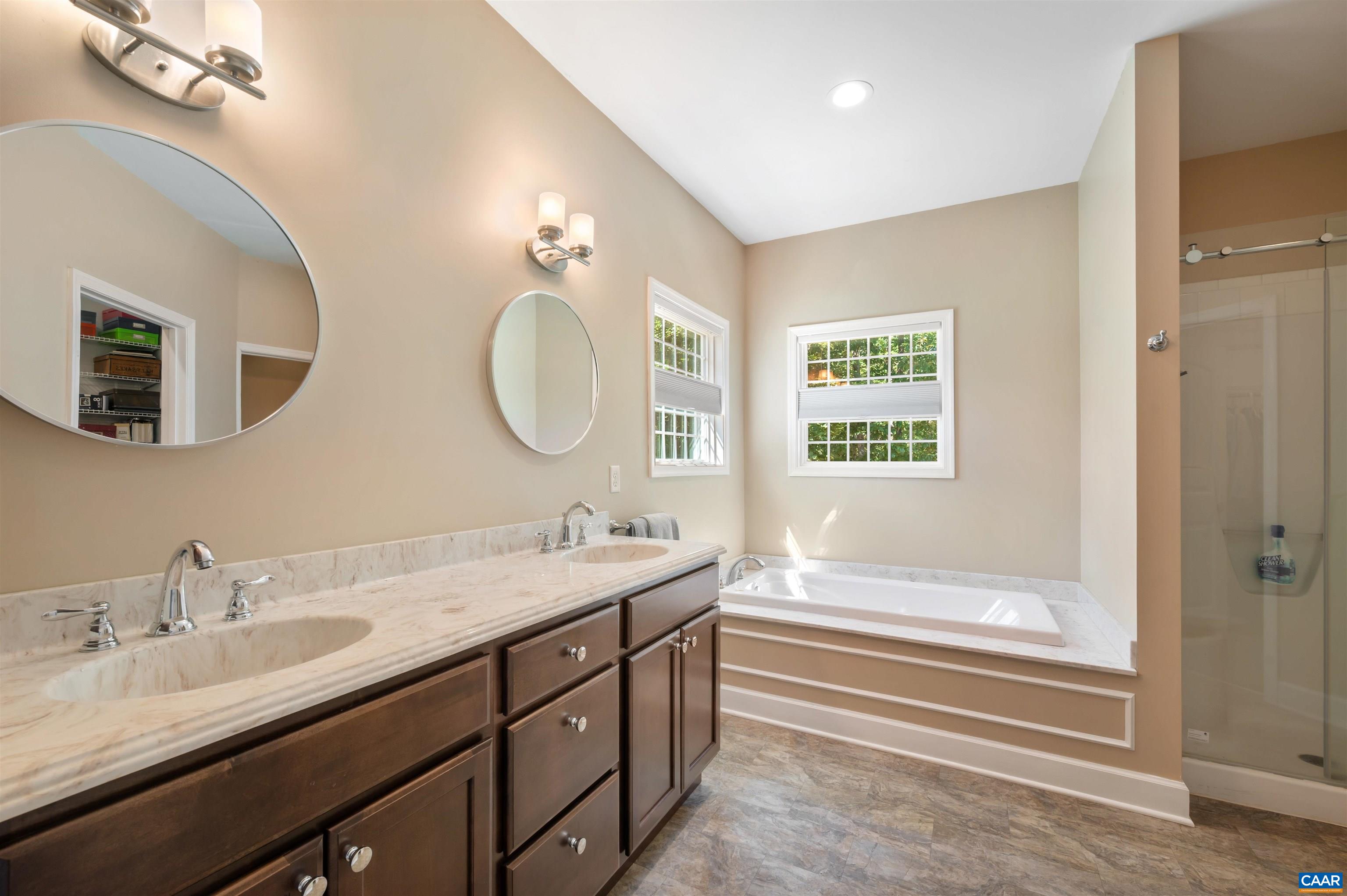 184 WALNUT VIEW DR