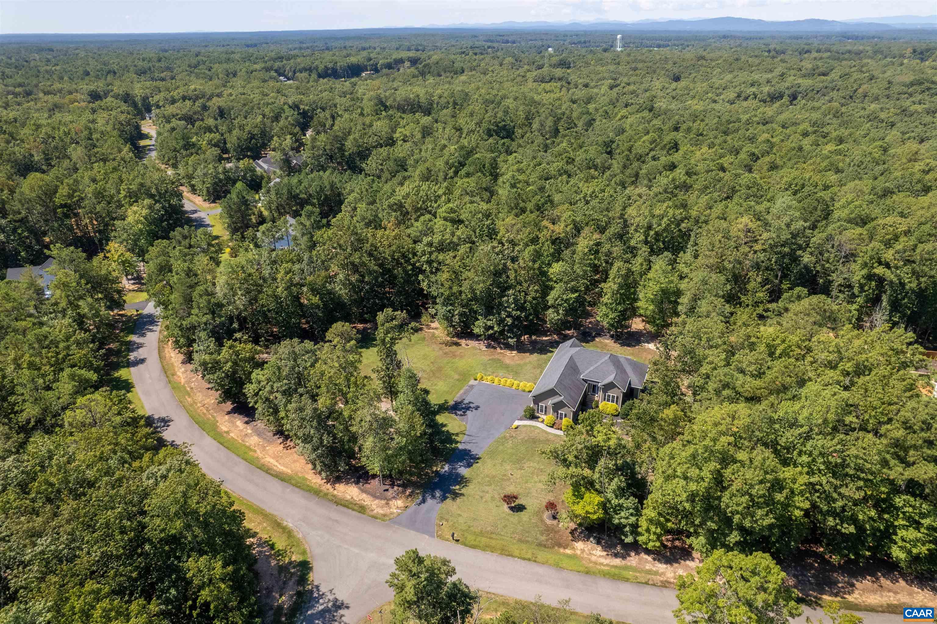 184 WALNUT VIEW DR