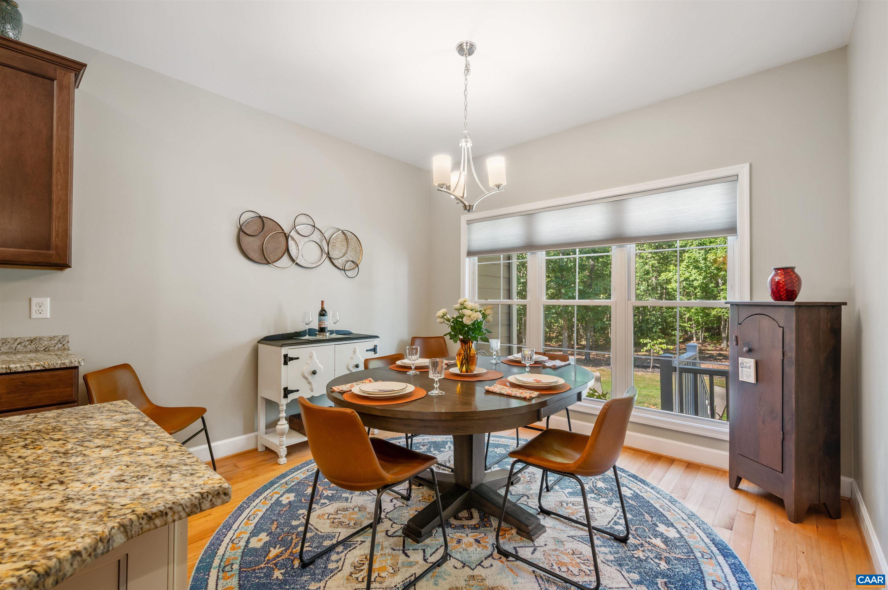 184 WALNUT VIEW DR
