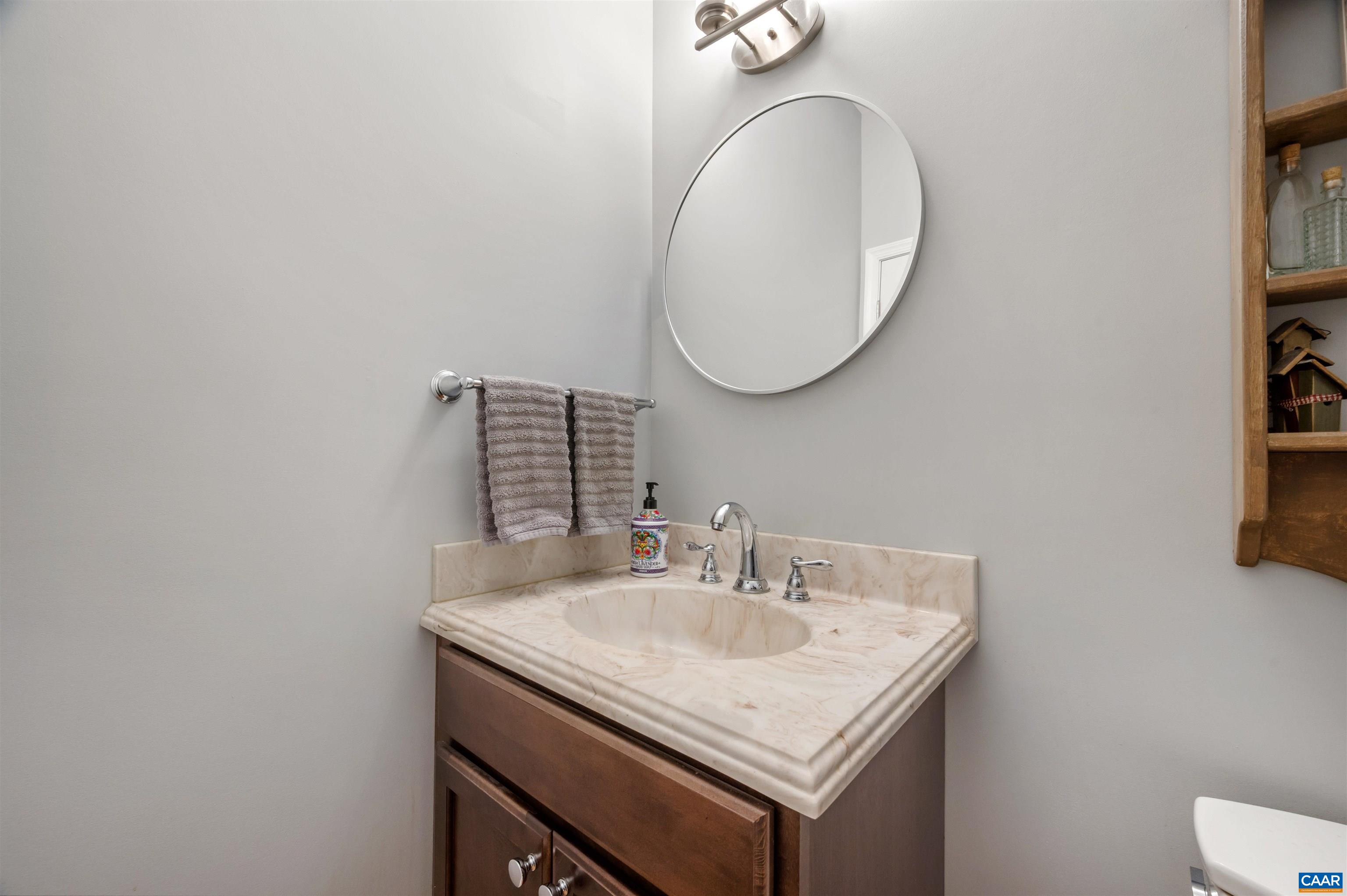 184 WALNUT VIEW DR