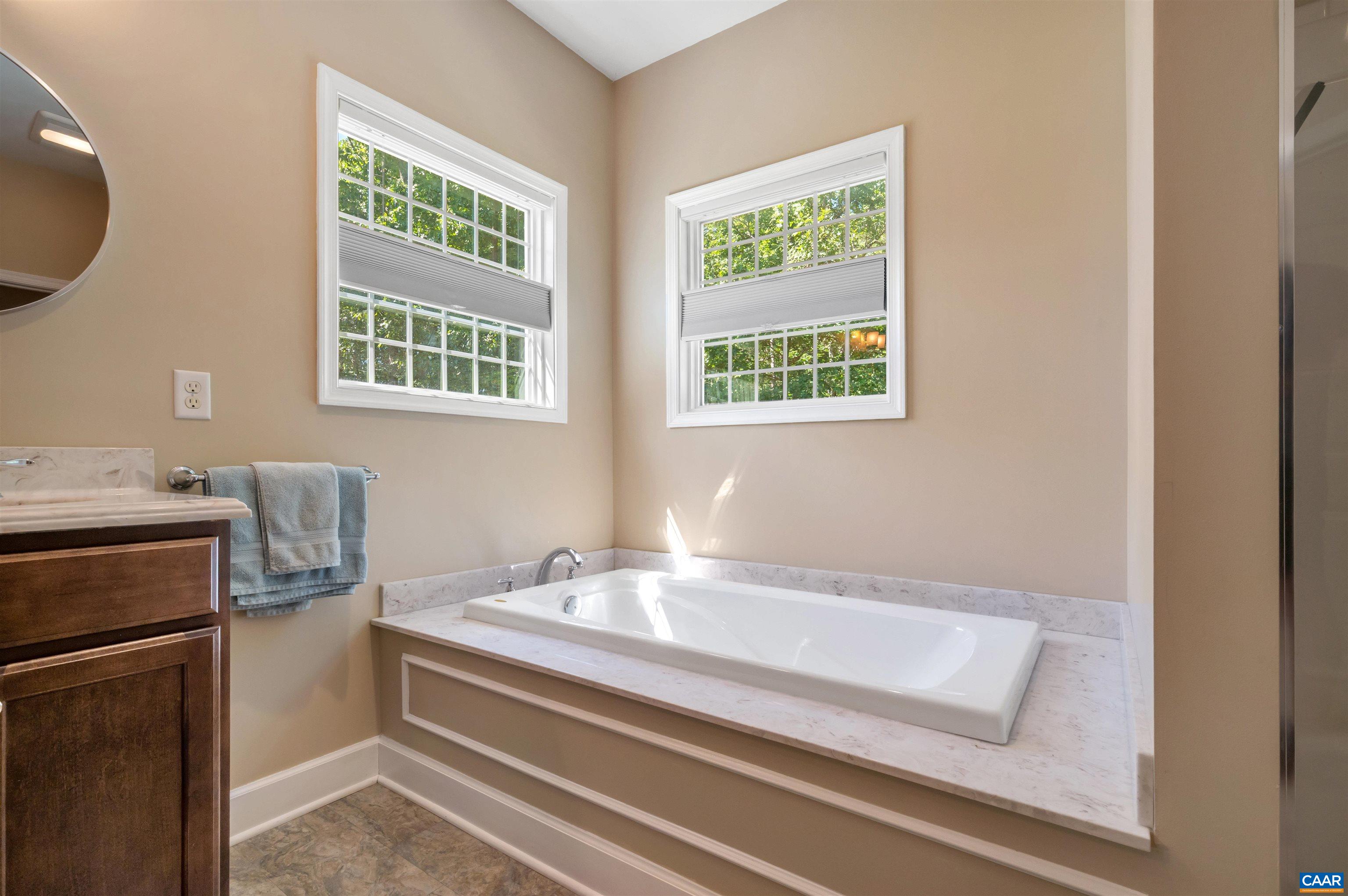 184 WALNUT VIEW DR