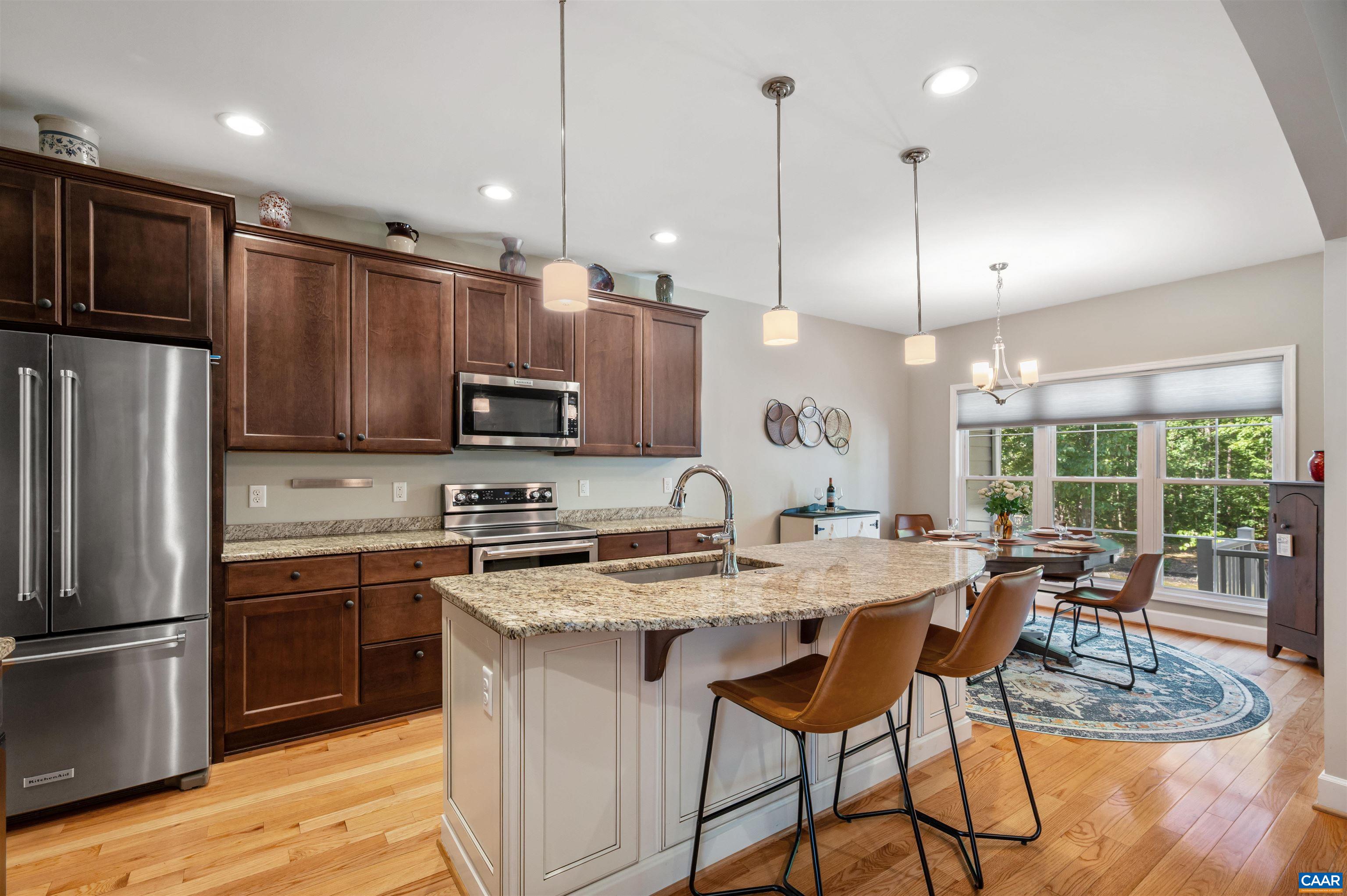184 WALNUT VIEW DR