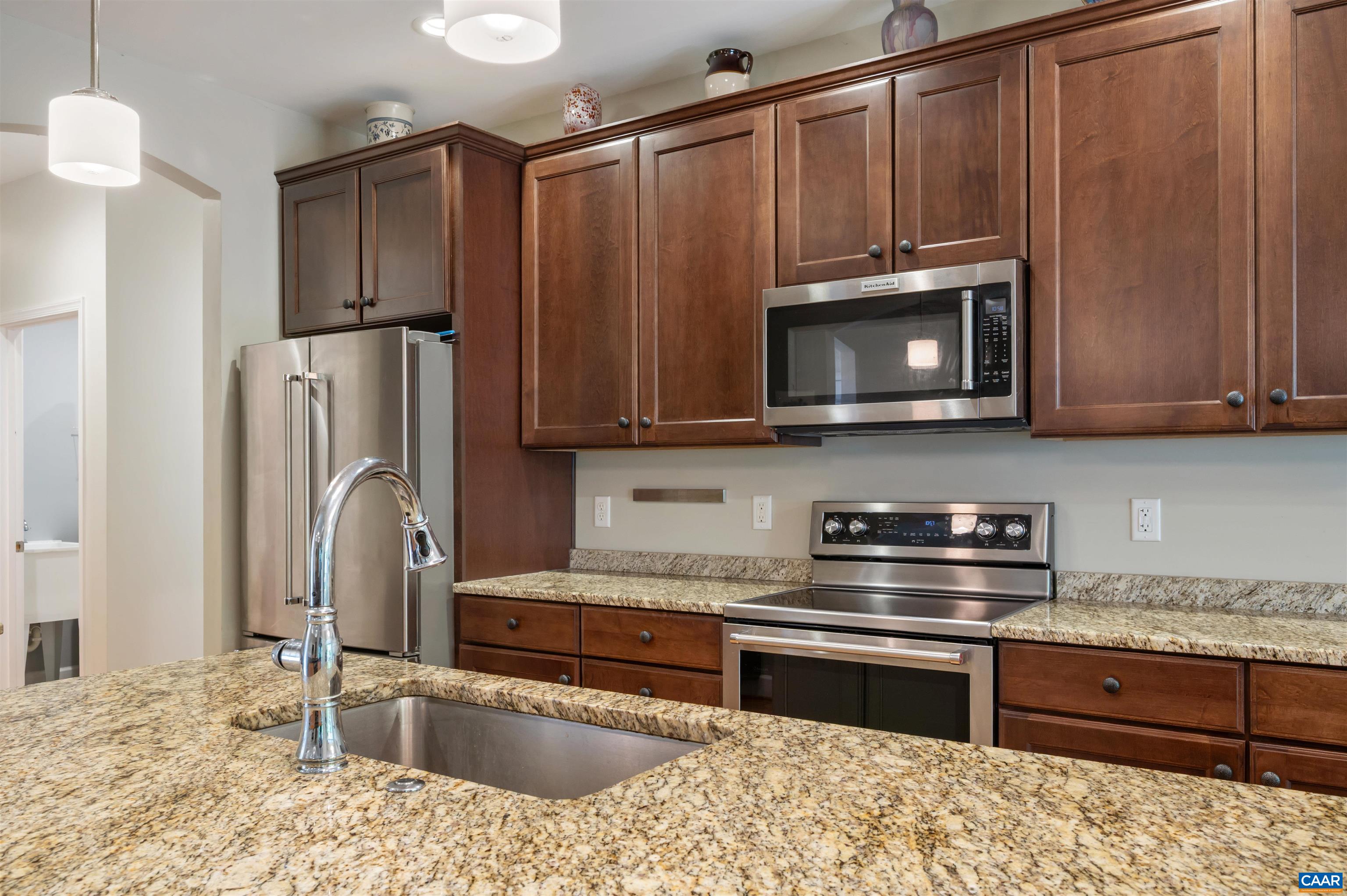 184 WALNUT VIEW DR