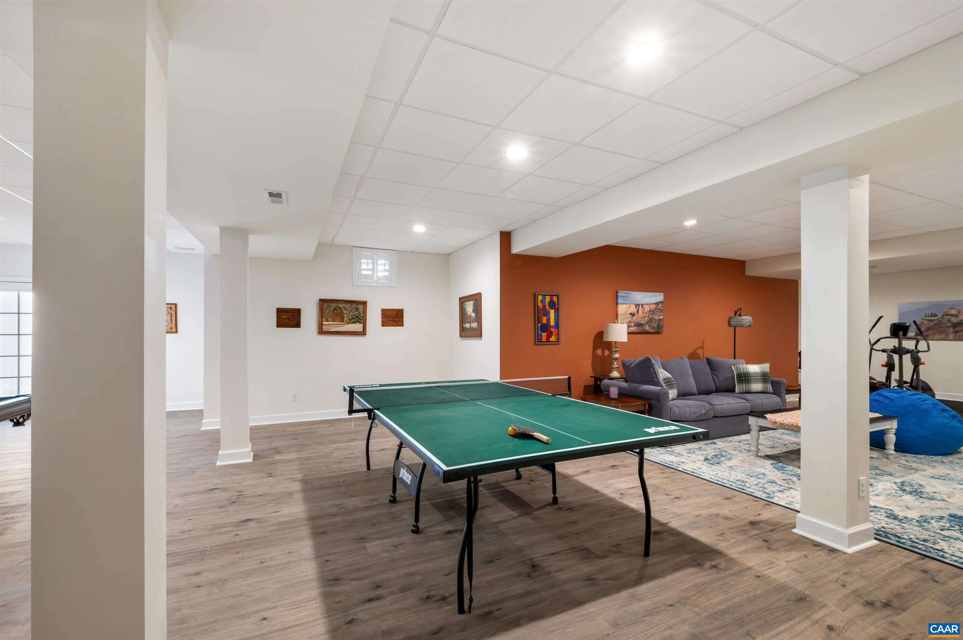 184 WALNUT VIEW DR