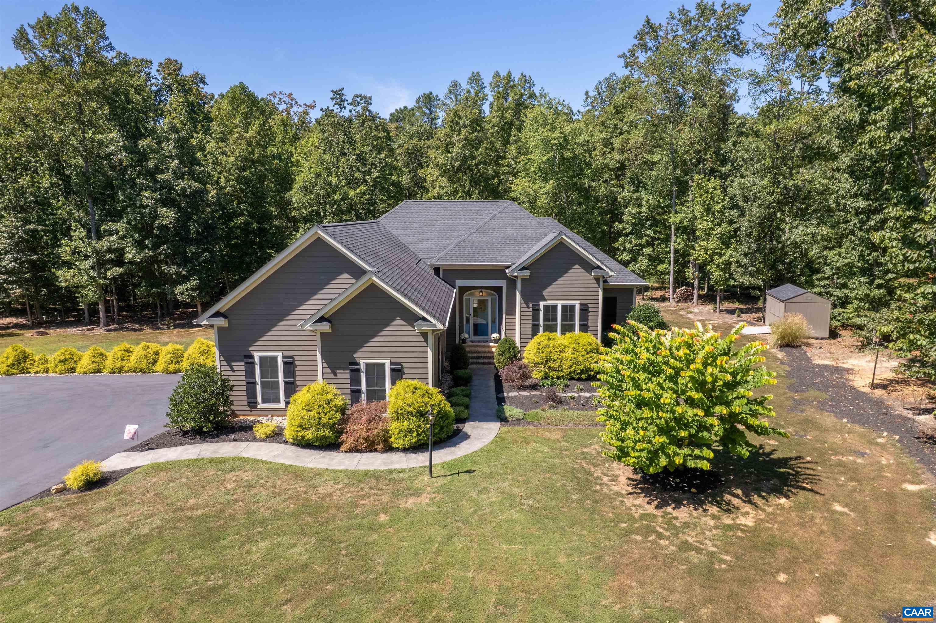 184 WALNUT VIEW DR
