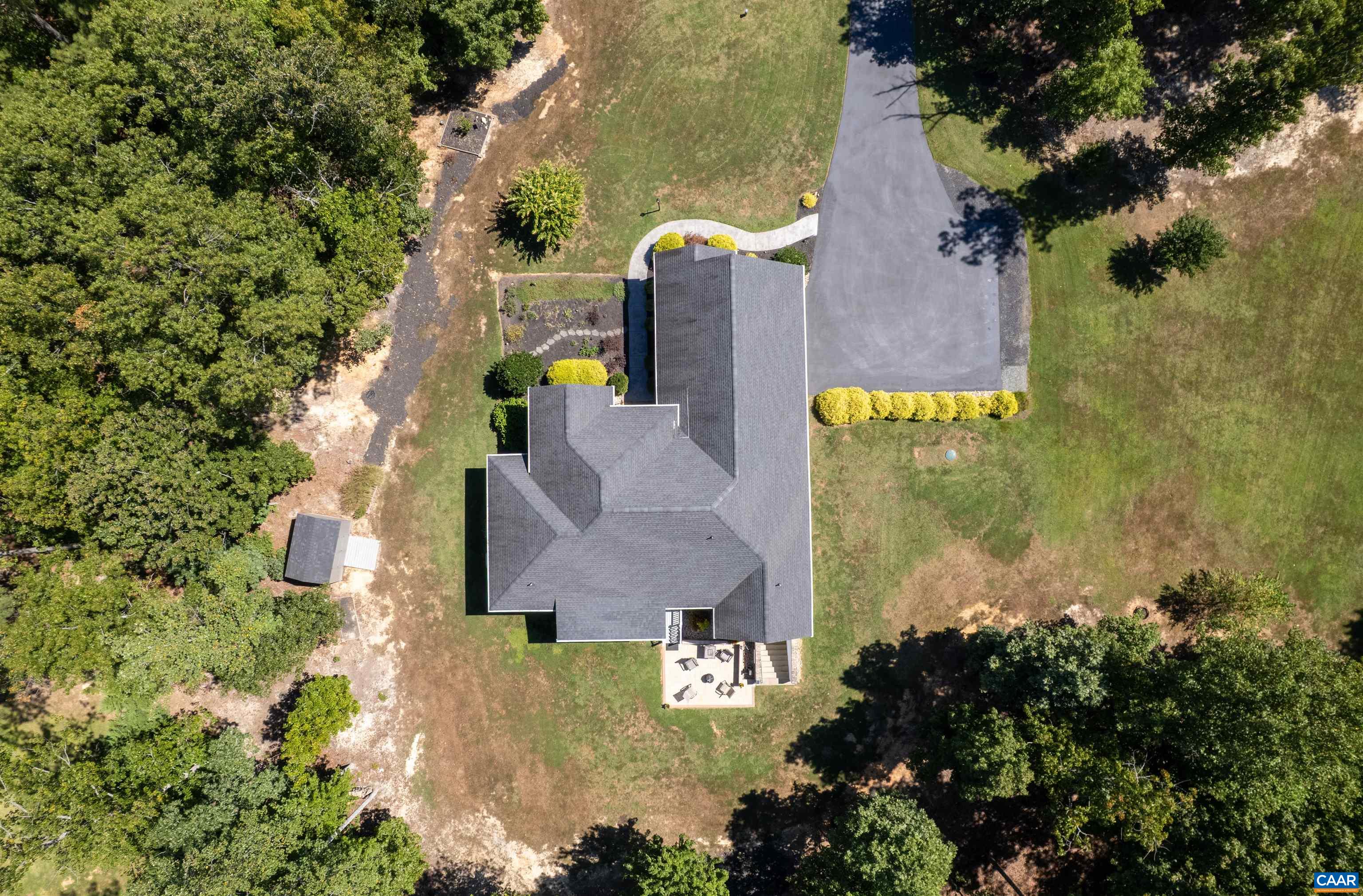 184 WALNUT VIEW DR