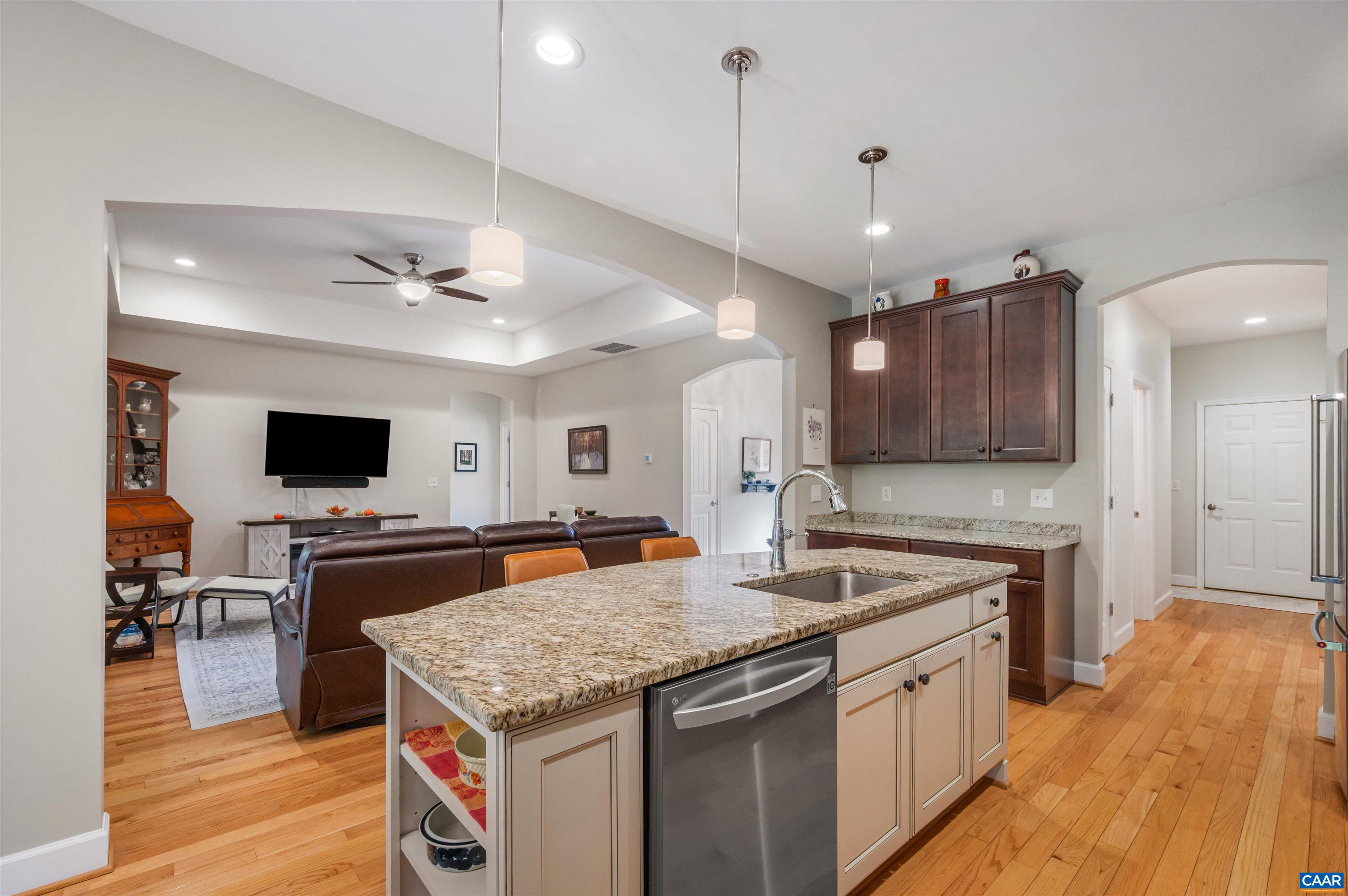 184 WALNUT VIEW DR