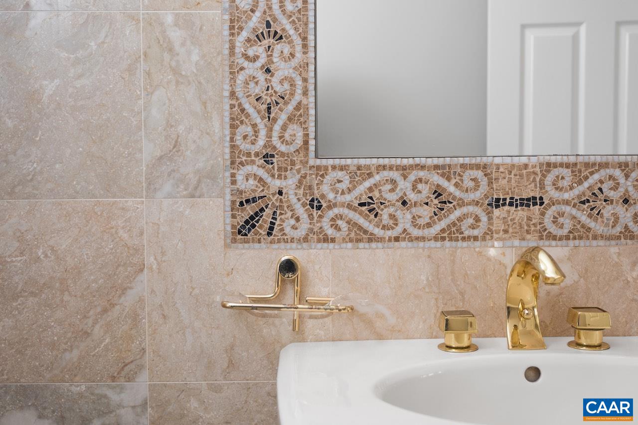 8540 TAYLOR CREEK RD