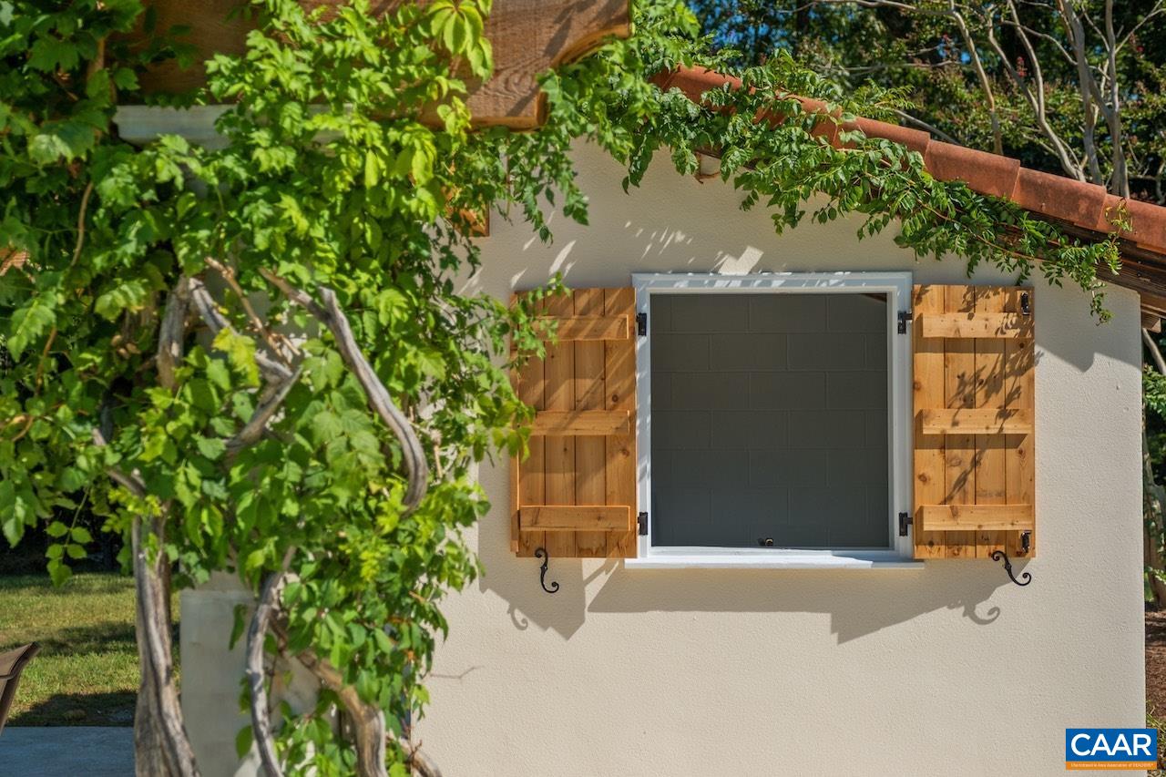 8540 TAYLOR CREEK RD