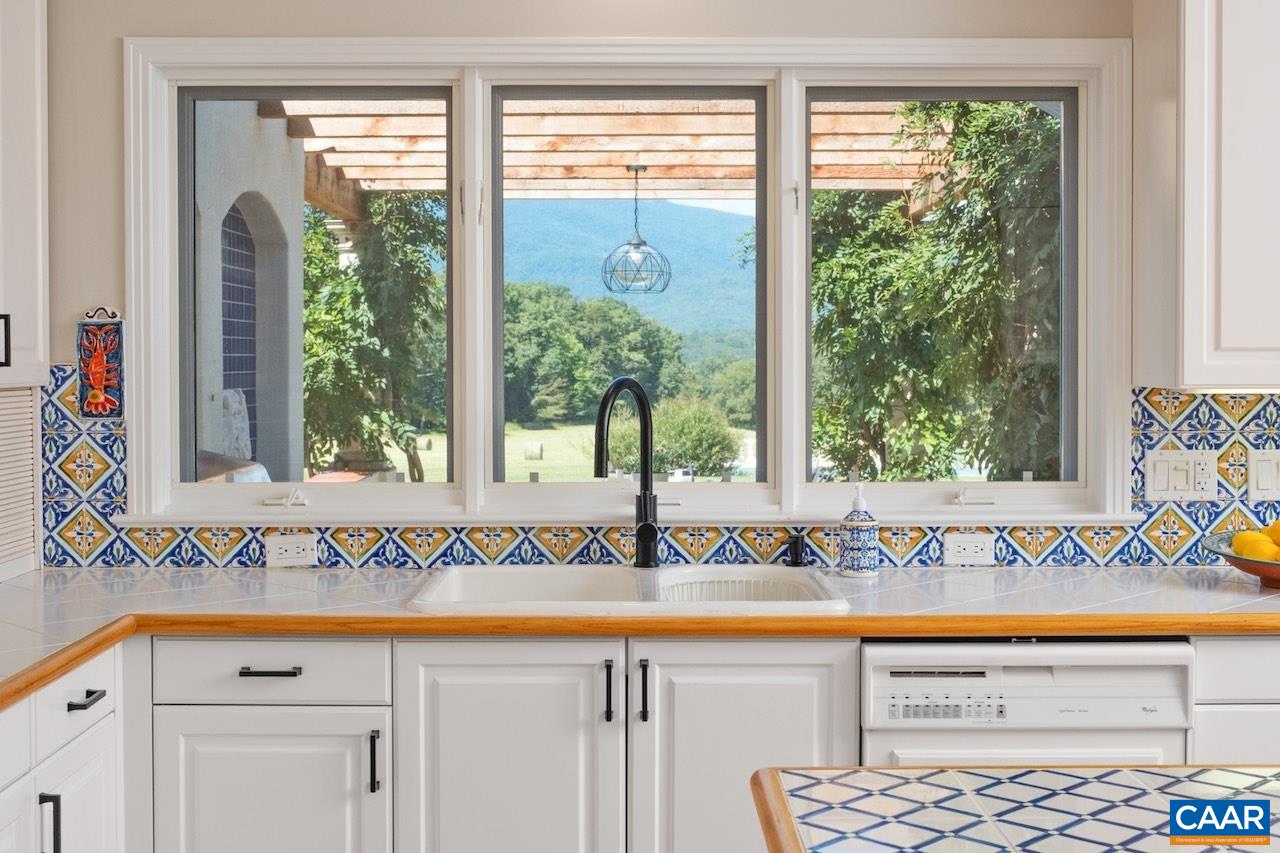 8540 TAYLOR CREEK RD