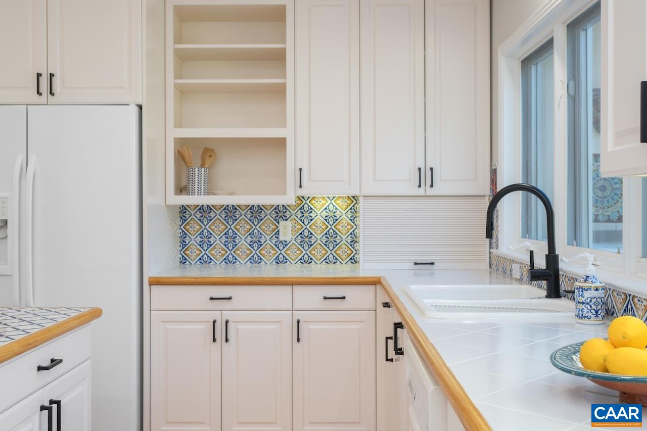 8540 TAYLOR CREEK RD