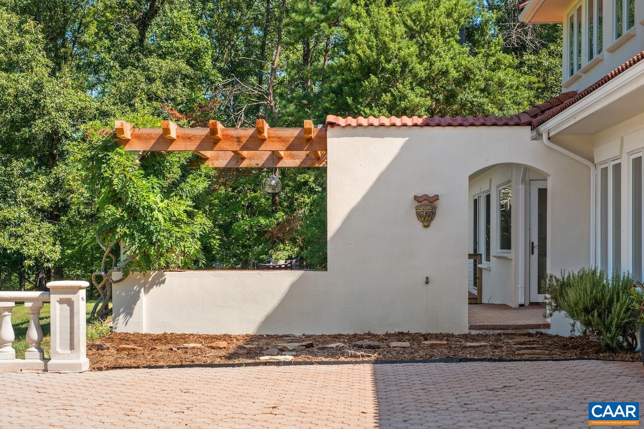 8540 TAYLOR CREEK RD