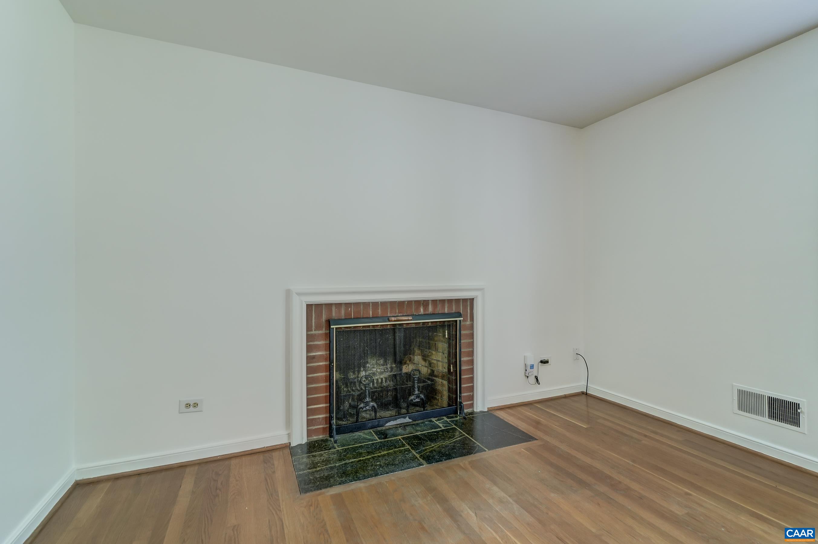 100 ELKHORN RD