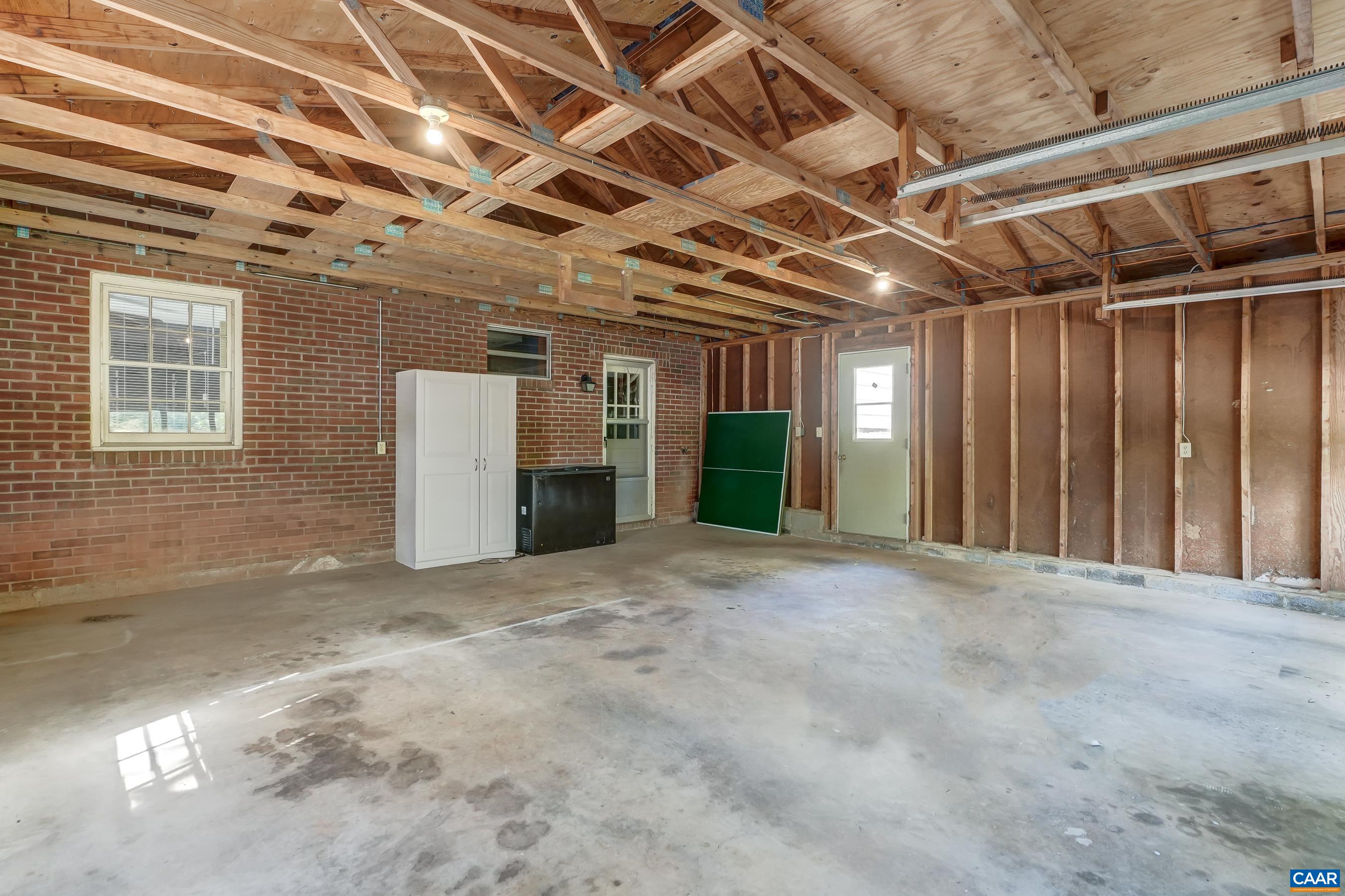 100 ELKHORN RD
