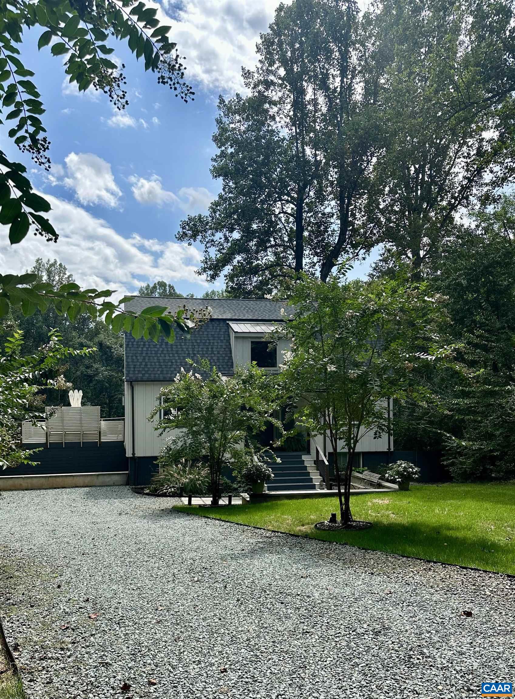 651 BIG OAK DR