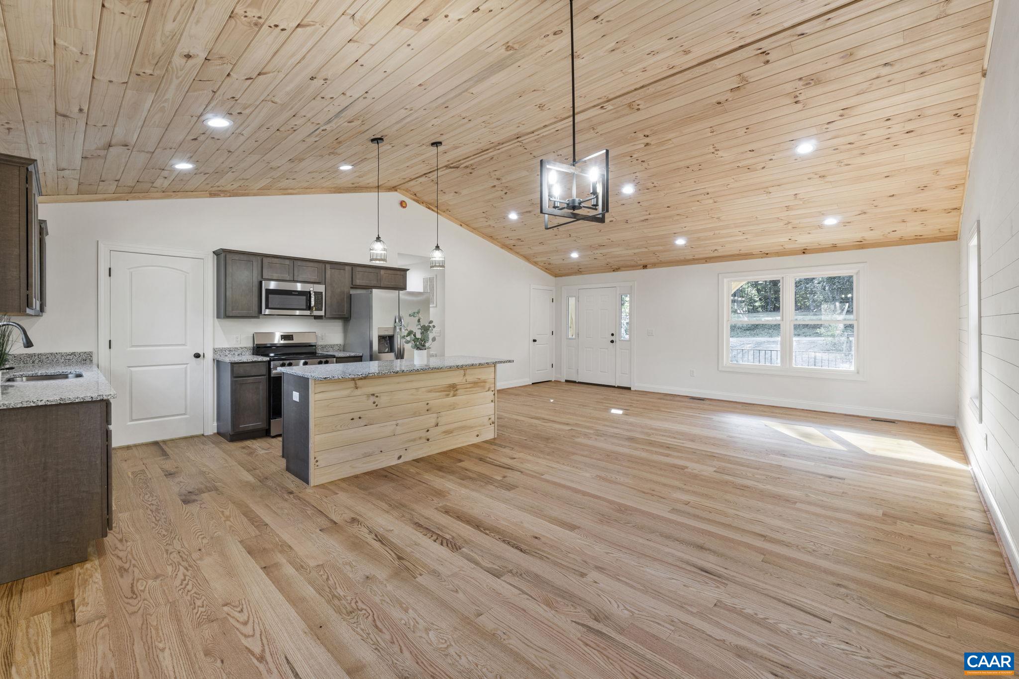 14116 DICKERSON LN