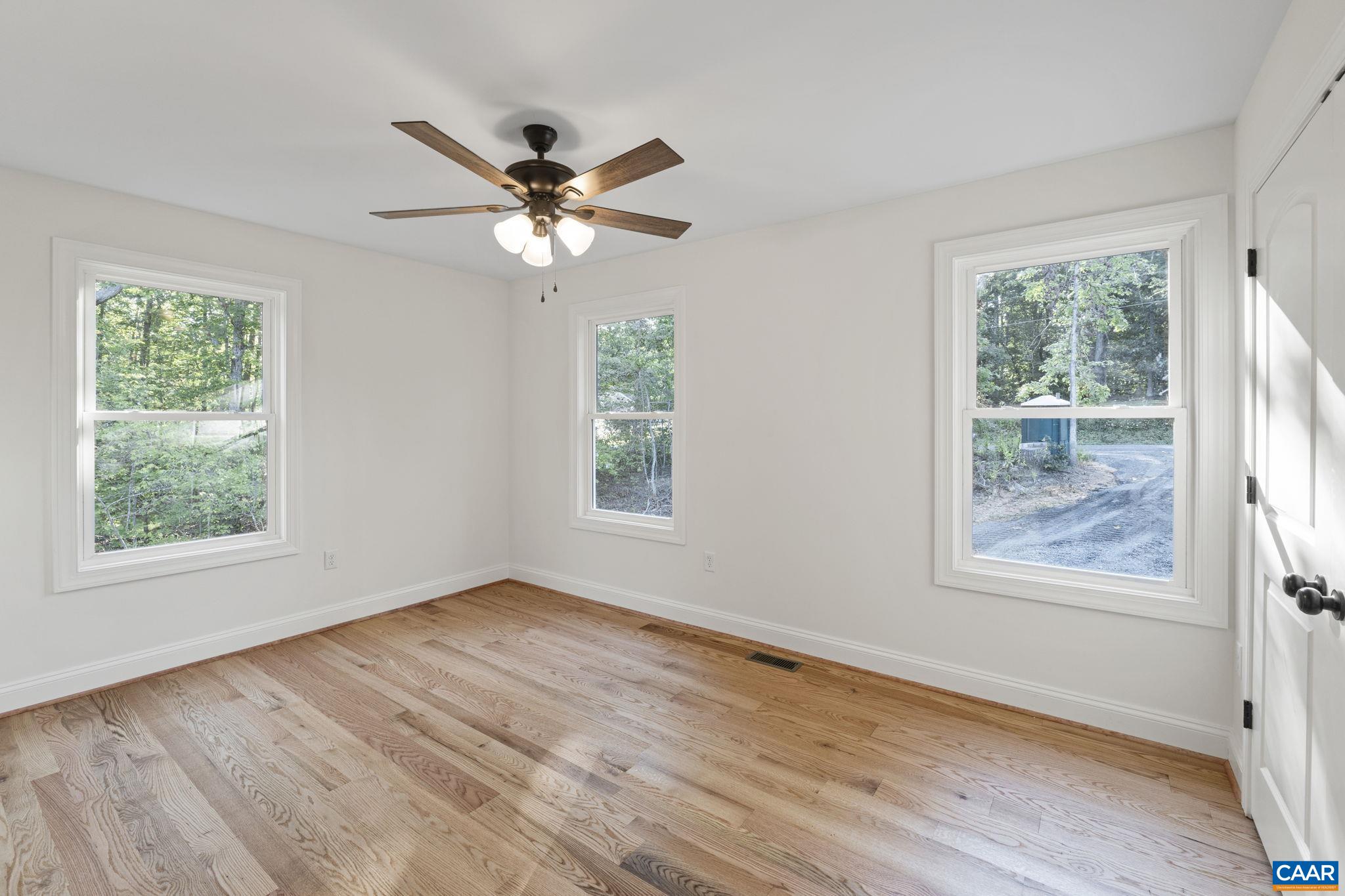 14116 DICKERSON LN