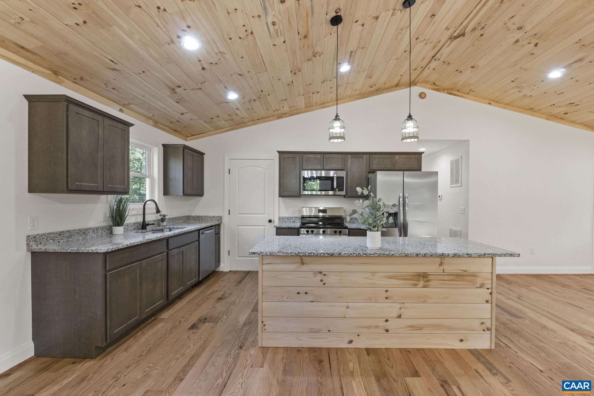 14116 DICKERSON LN