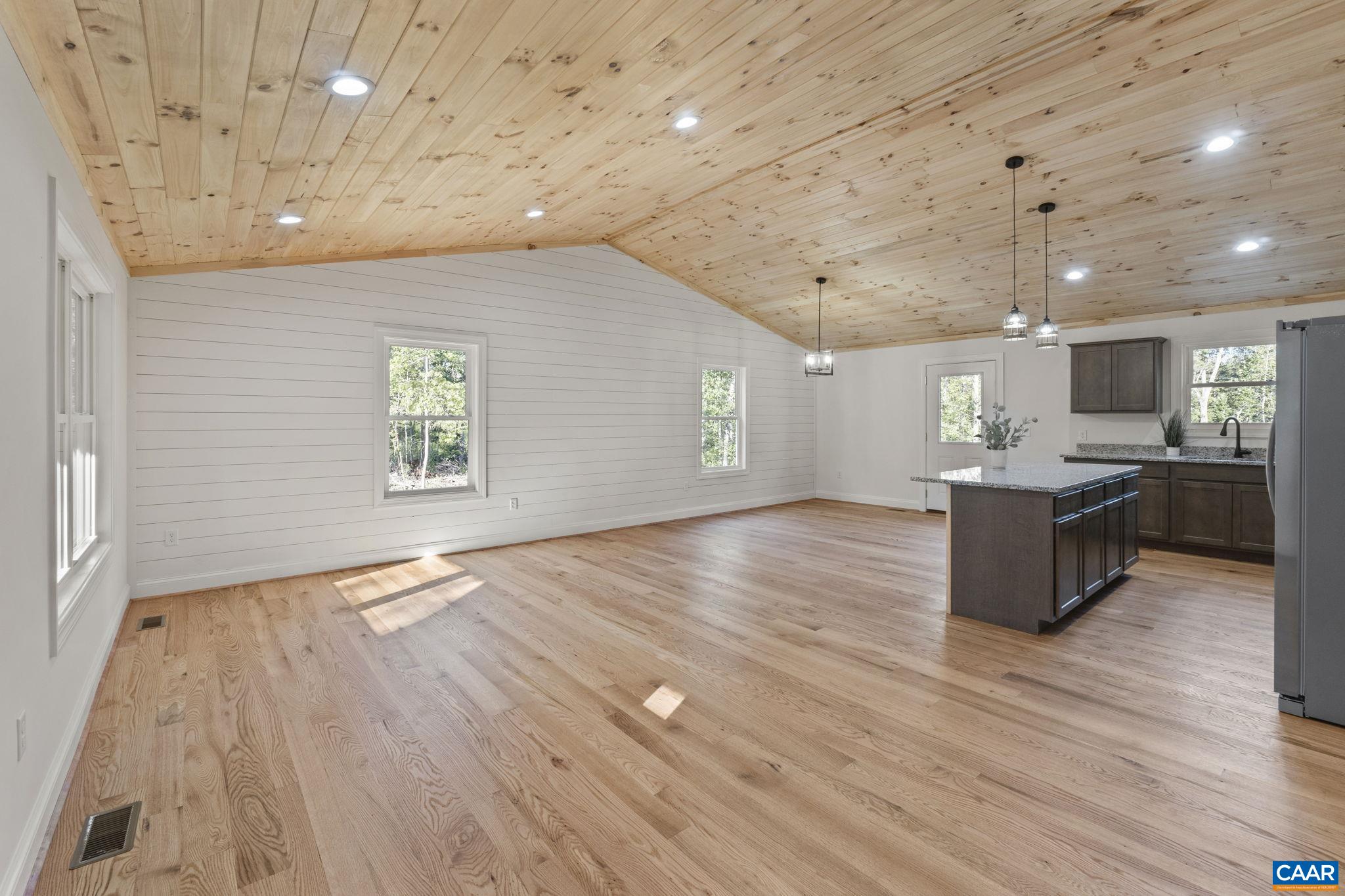 14116 DICKERSON LN