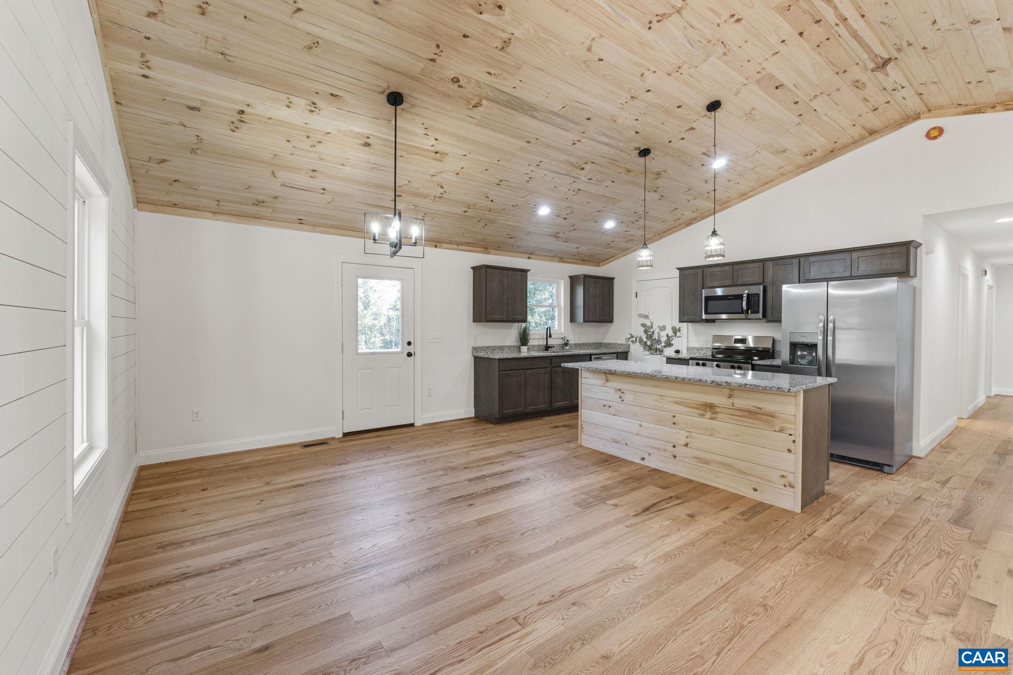 14116 DICKERSON LN