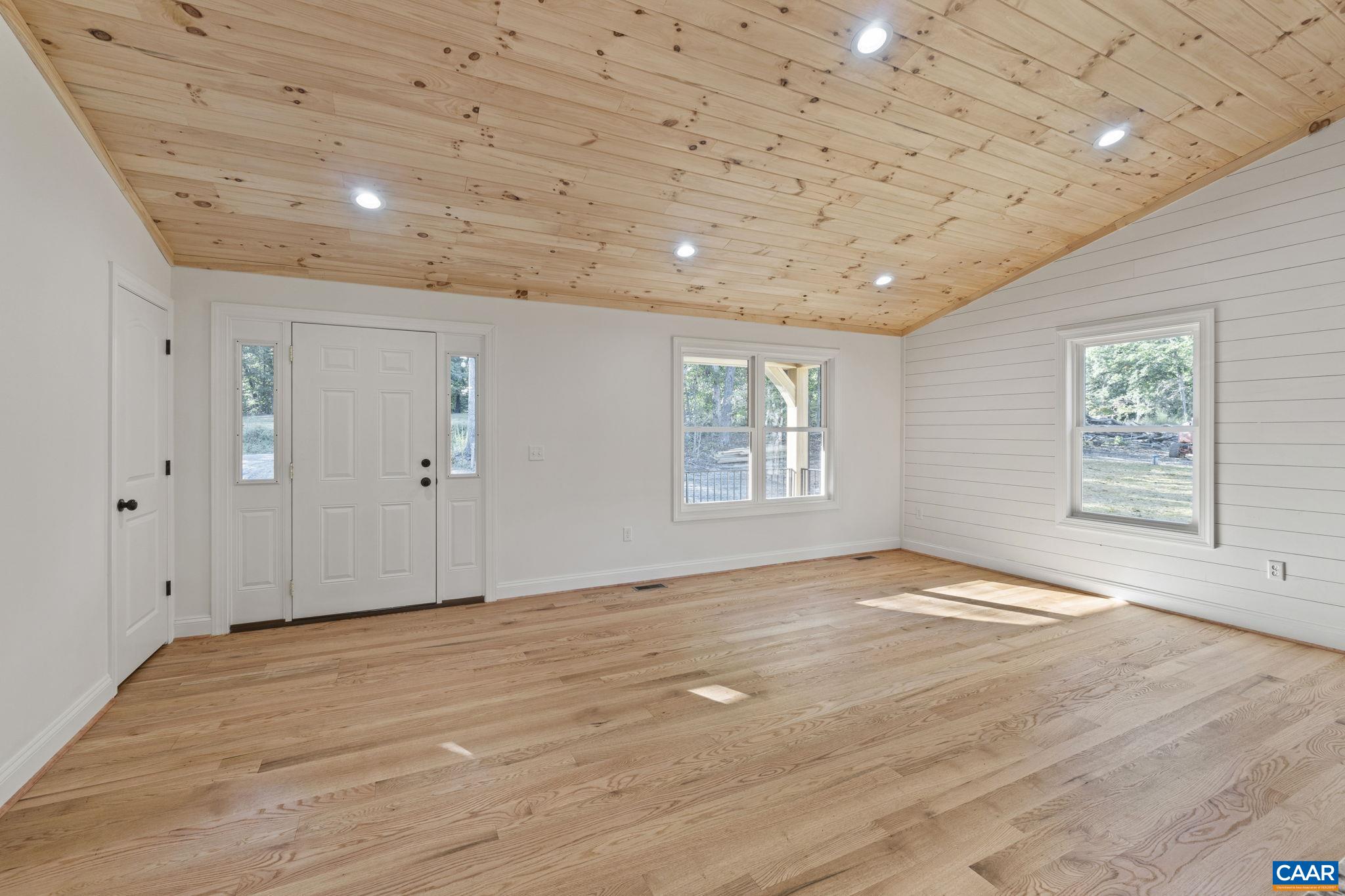 14116 DICKERSON LN