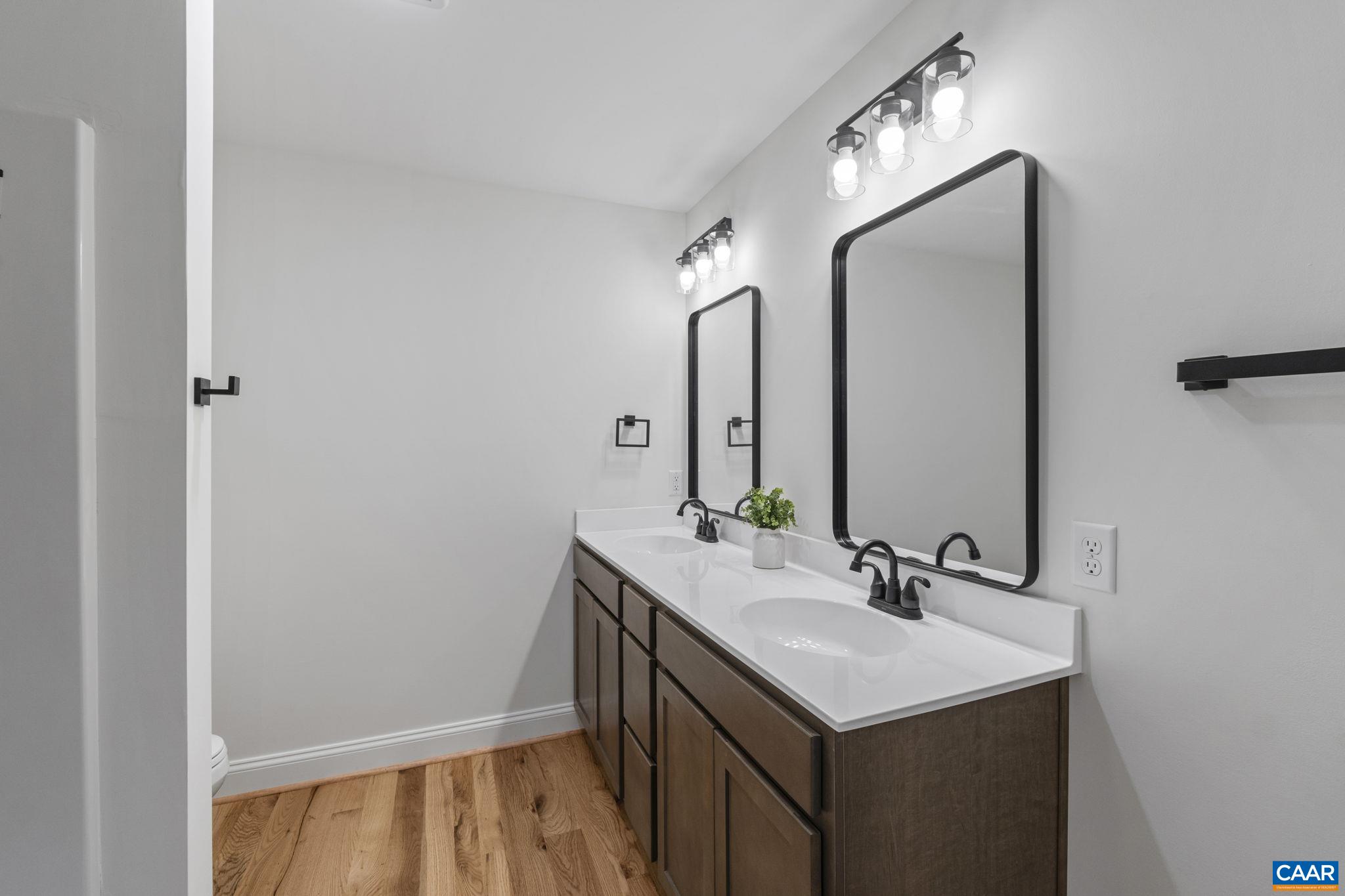 14116 DICKERSON LN
