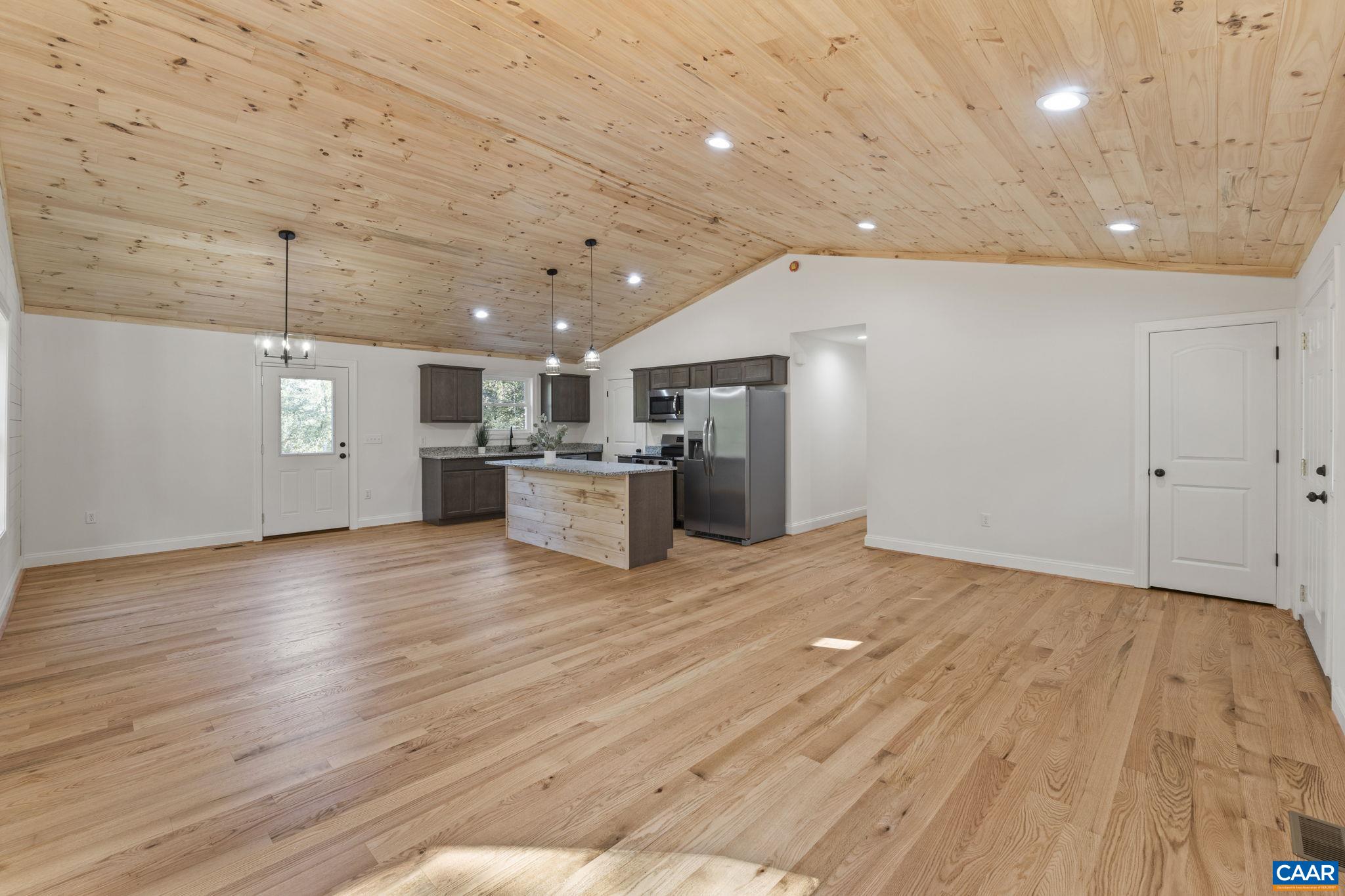 14116 DICKERSON LN
