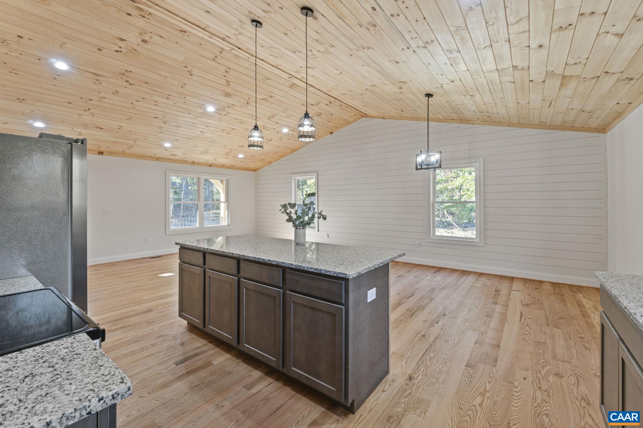 14116 DICKERSON LN
