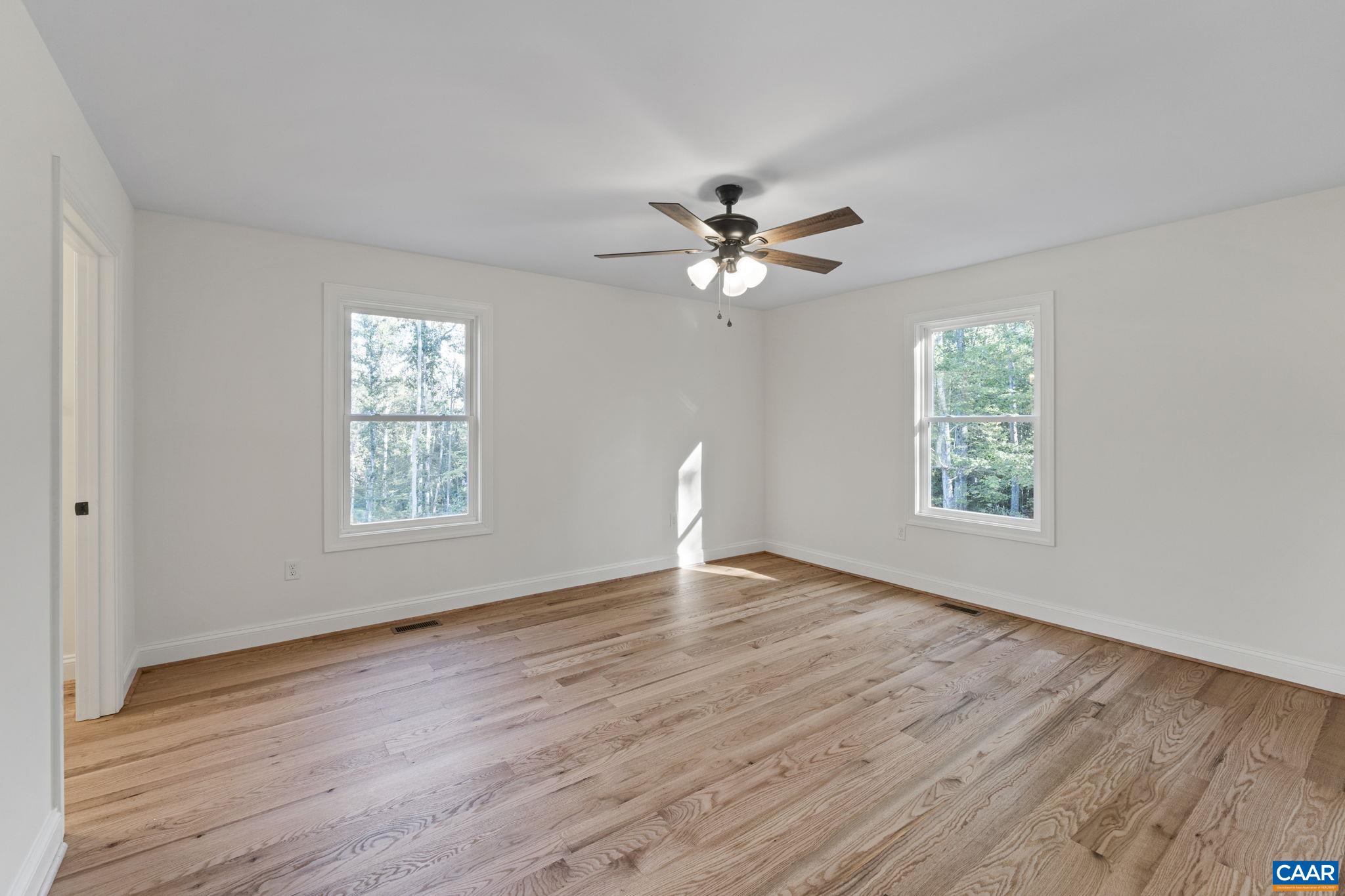 14116 DICKERSON LN