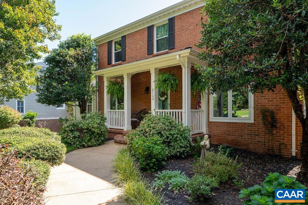 2702 HUNTINGTON RD