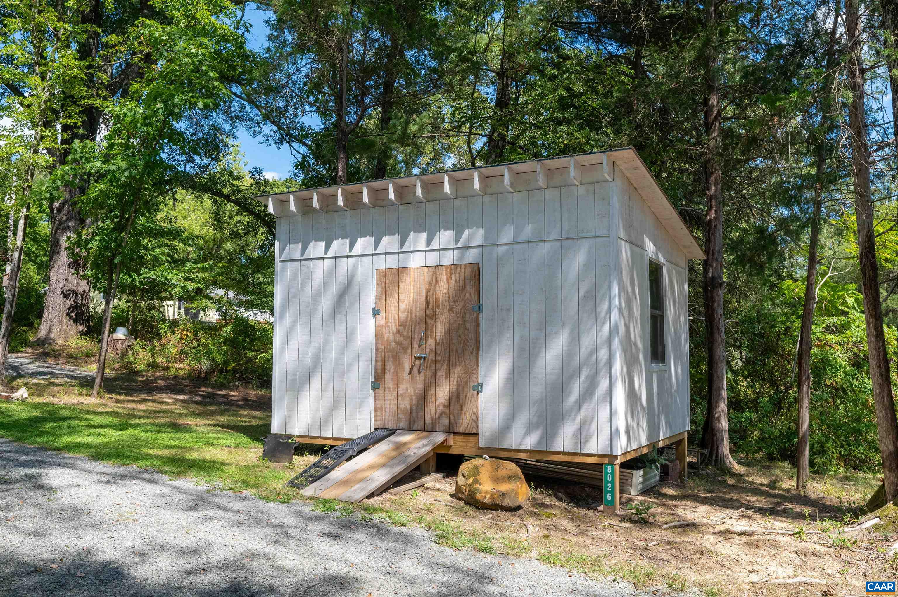 8026 ALBEVANNA SPRING RD