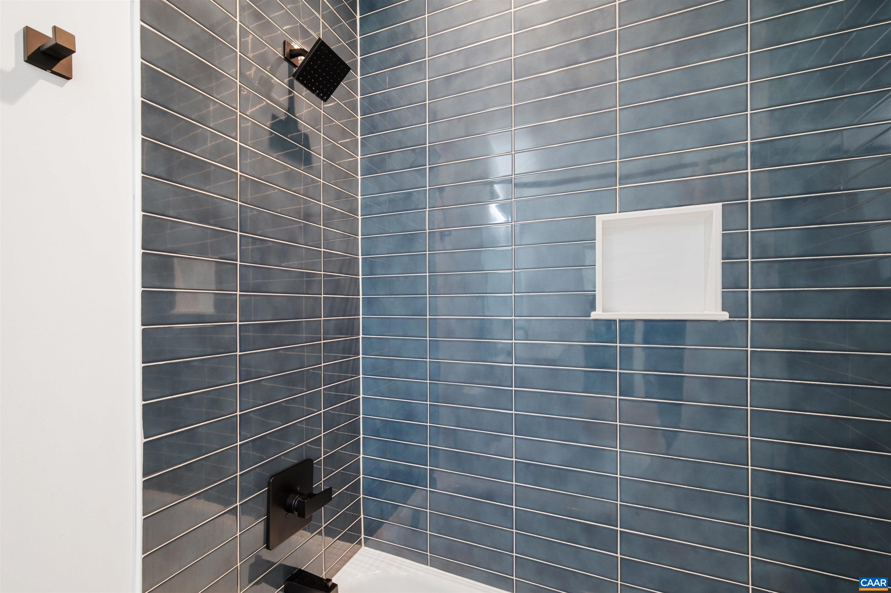 8026 ALBEVANNA SPRING RD