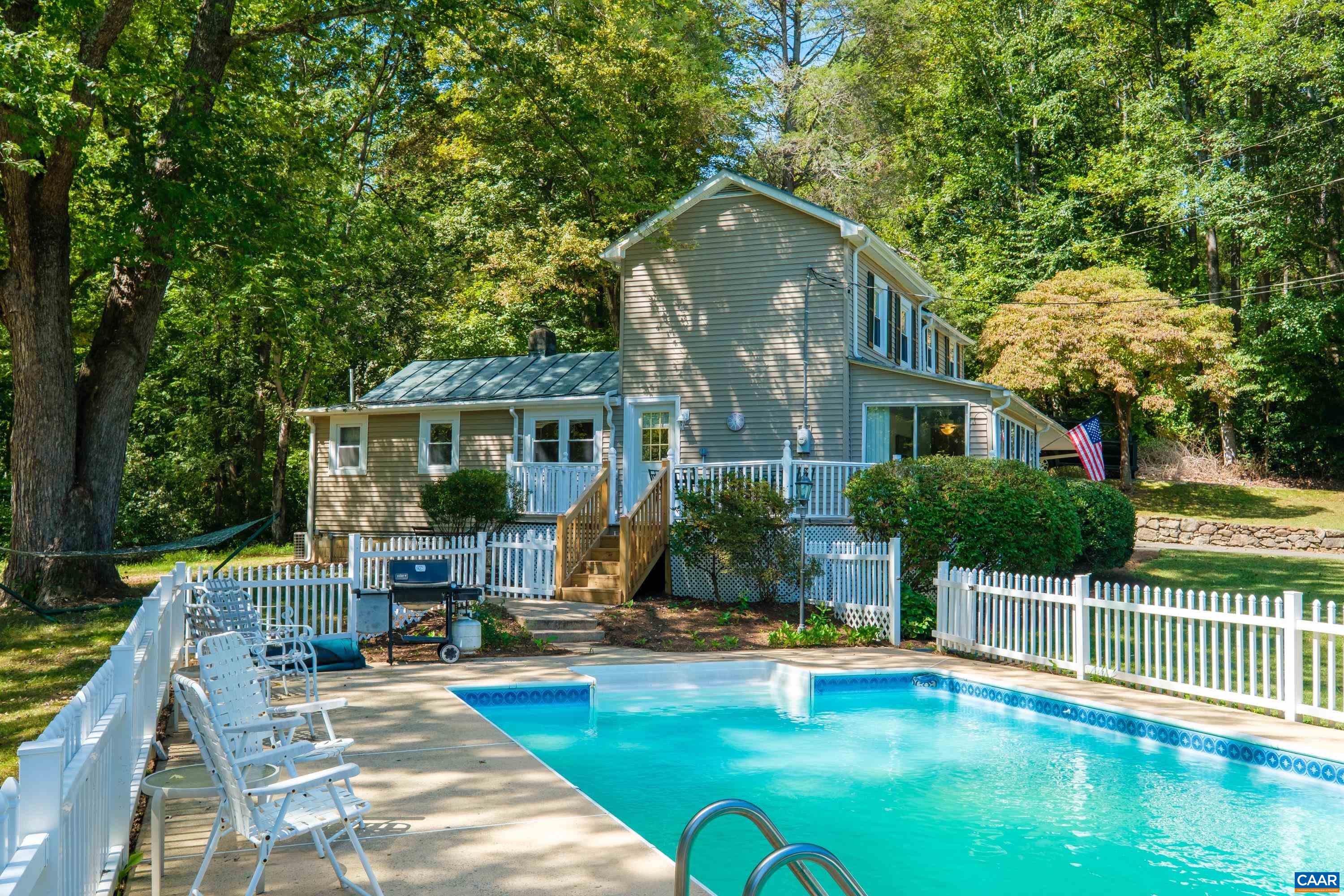 299 SUNRISE DR