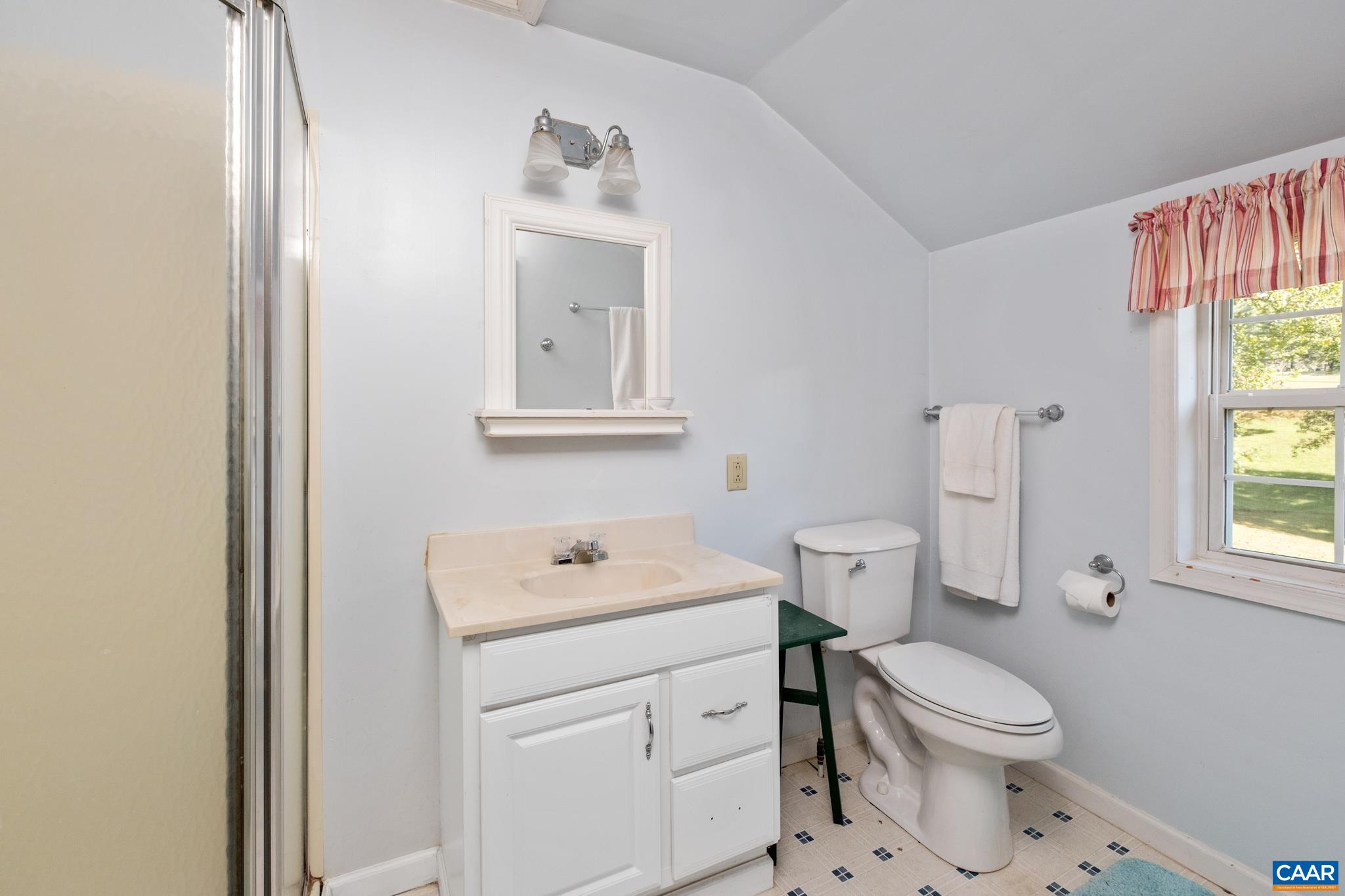 299 SUNRISE DR