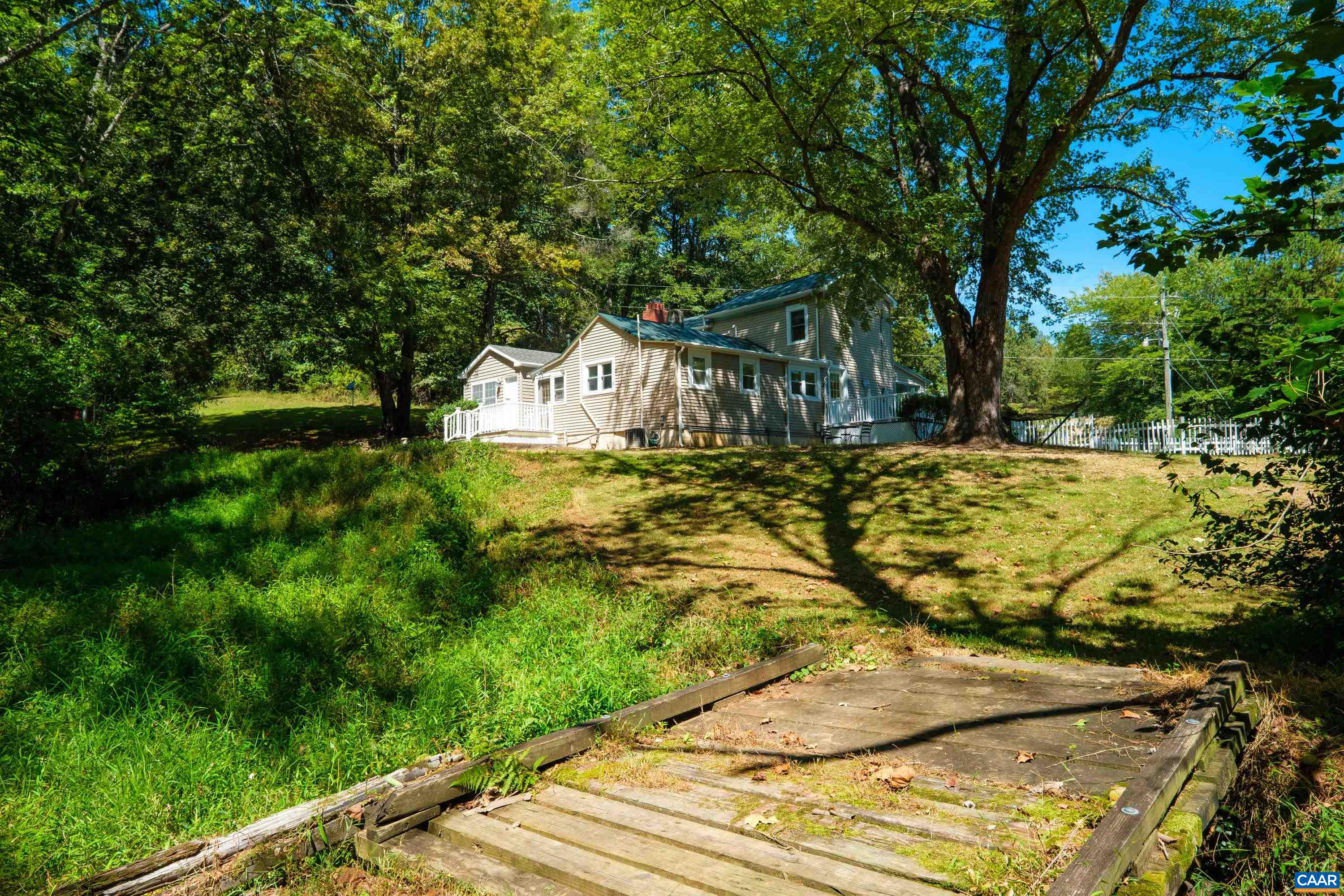 299 SUNRISE DR