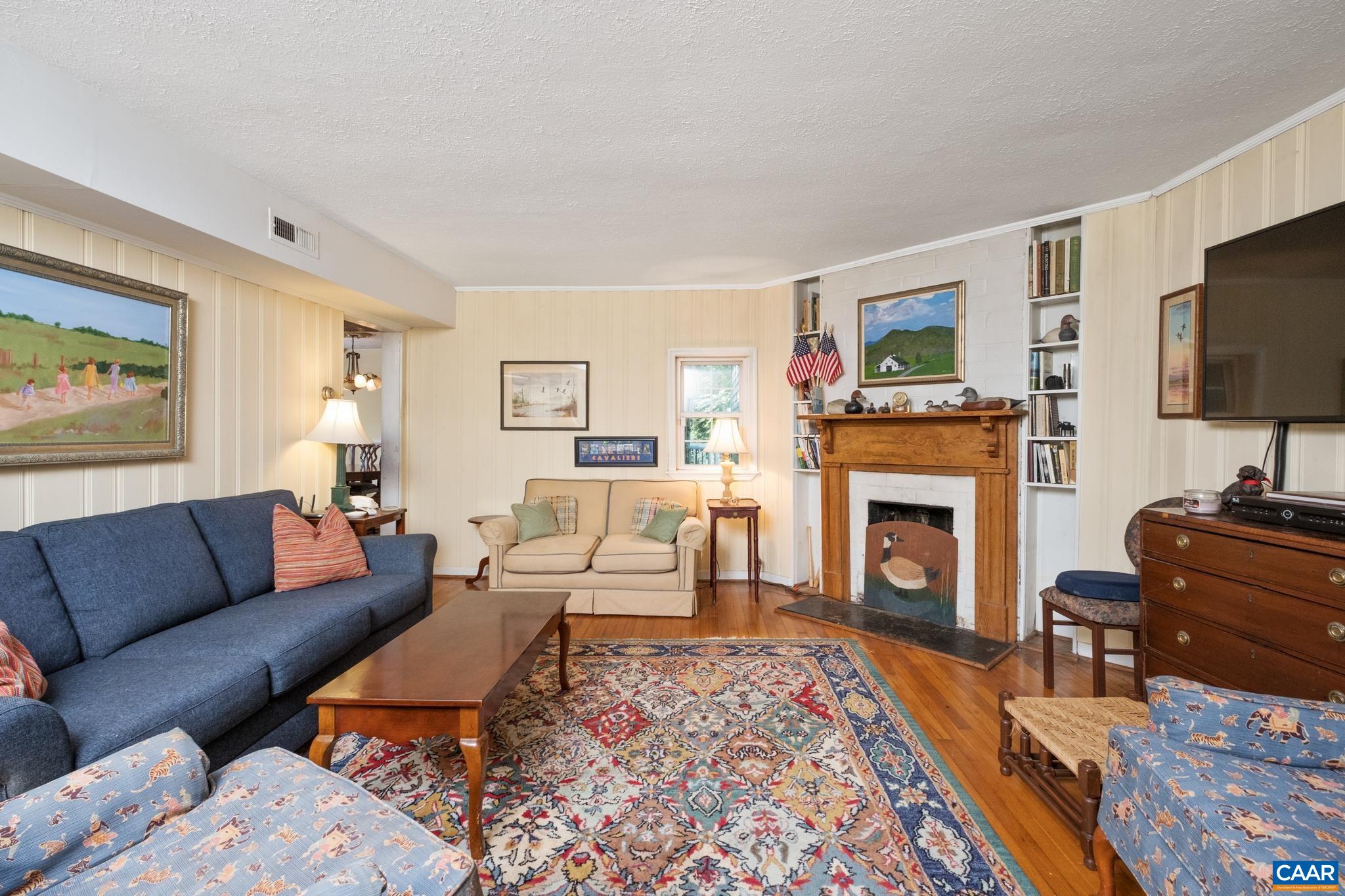 299 SUNRISE DR