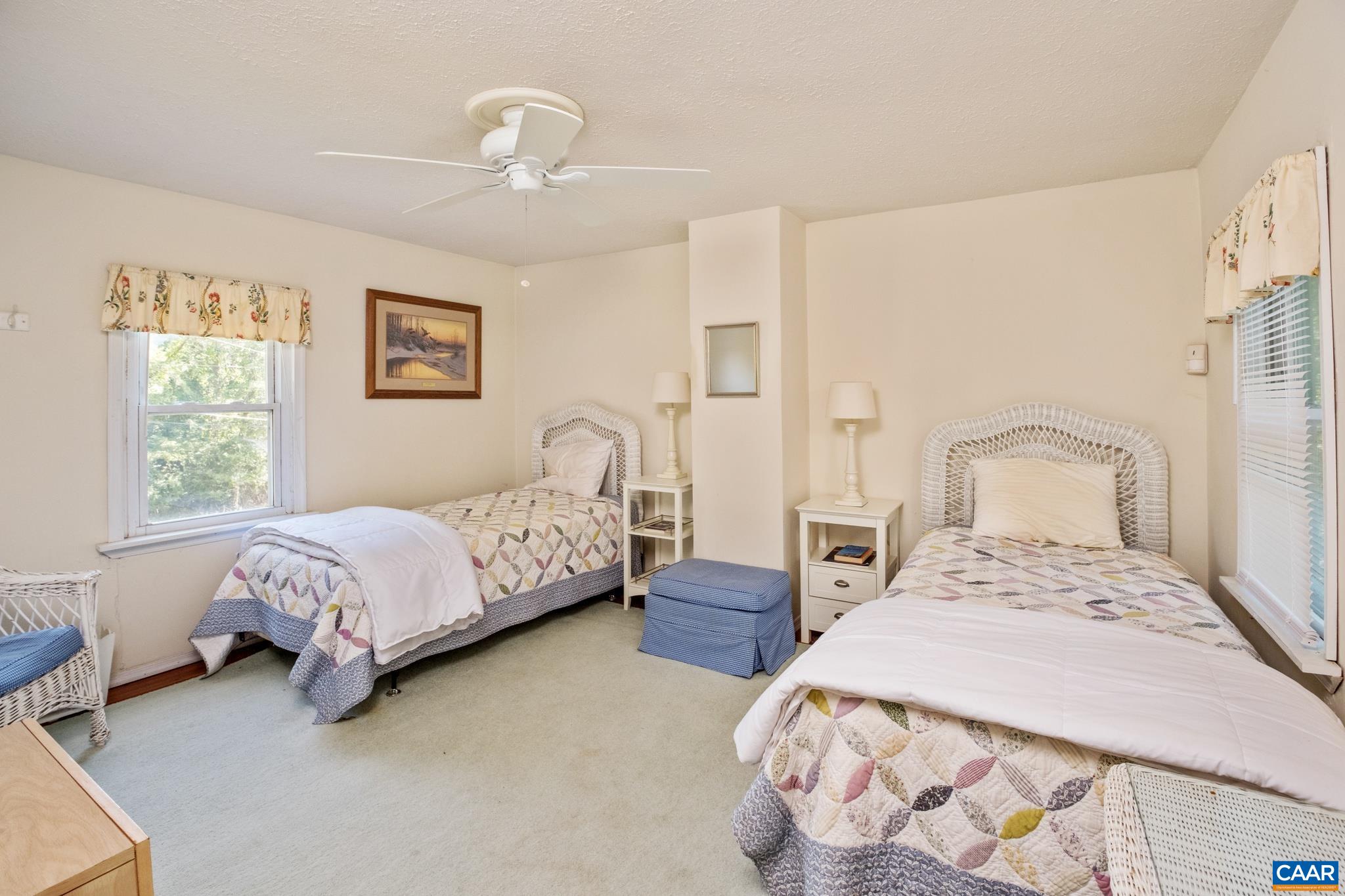 299 SUNRISE DR