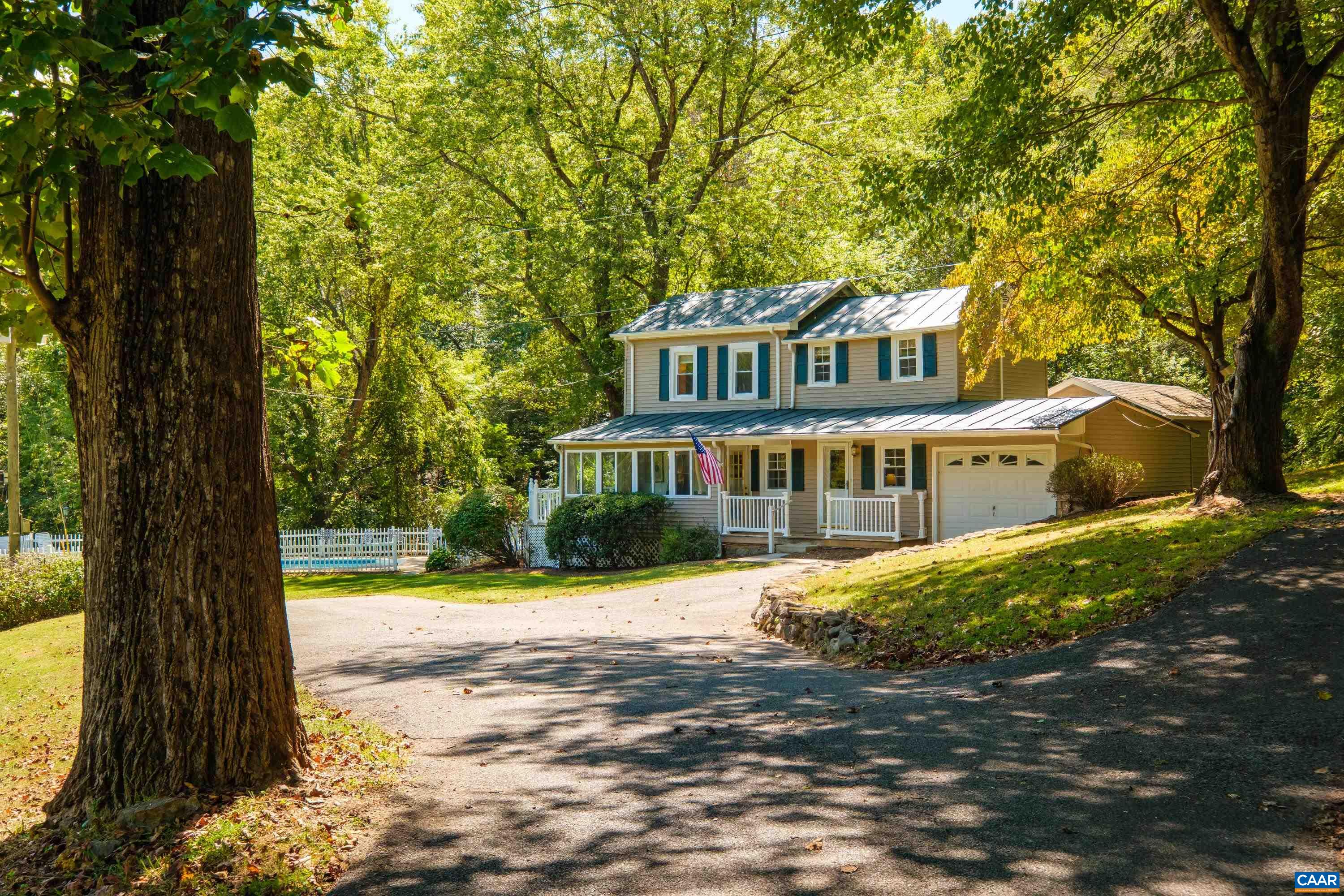 299 SUNRISE DR