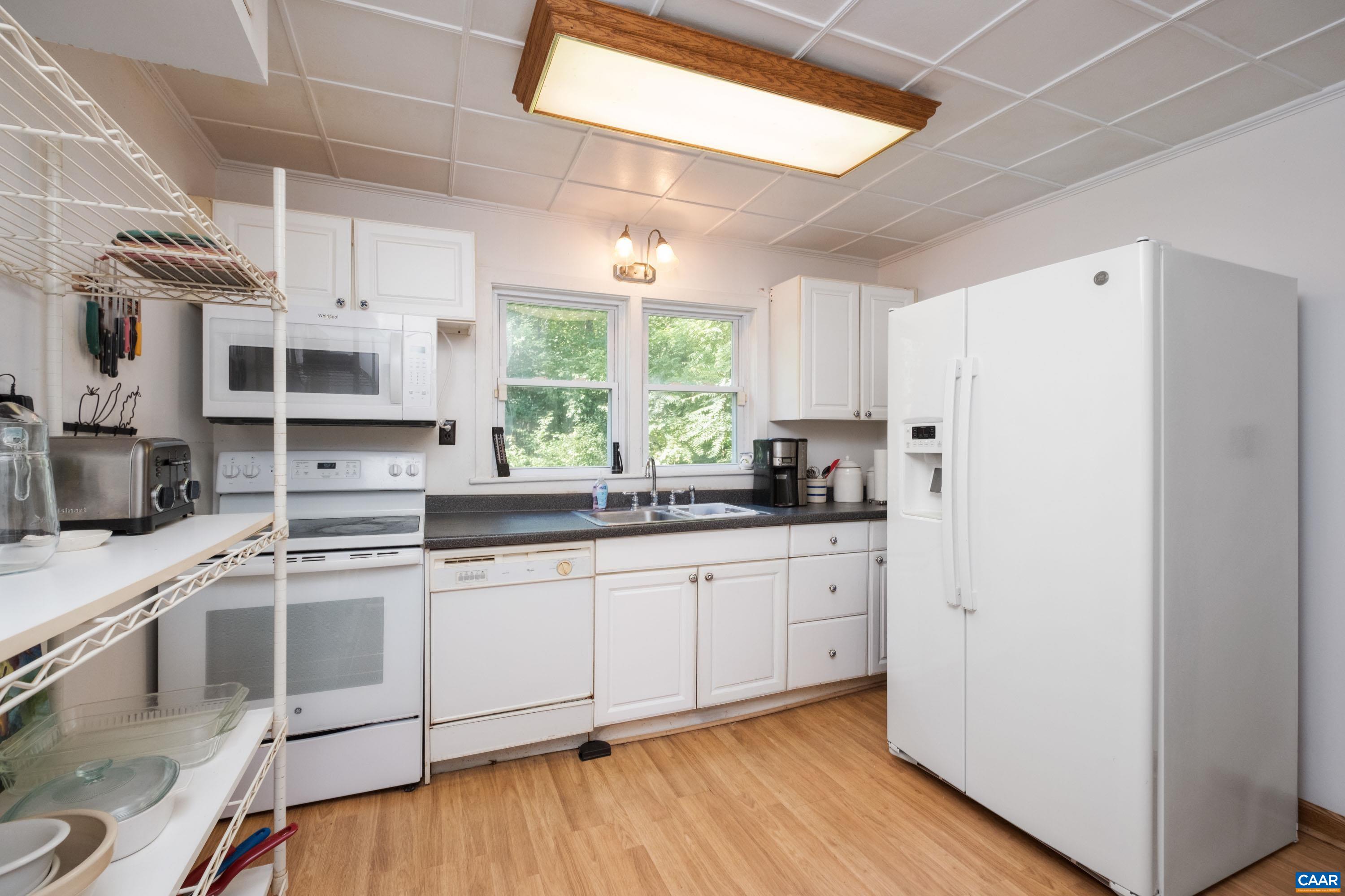 299 SUNRISE DR