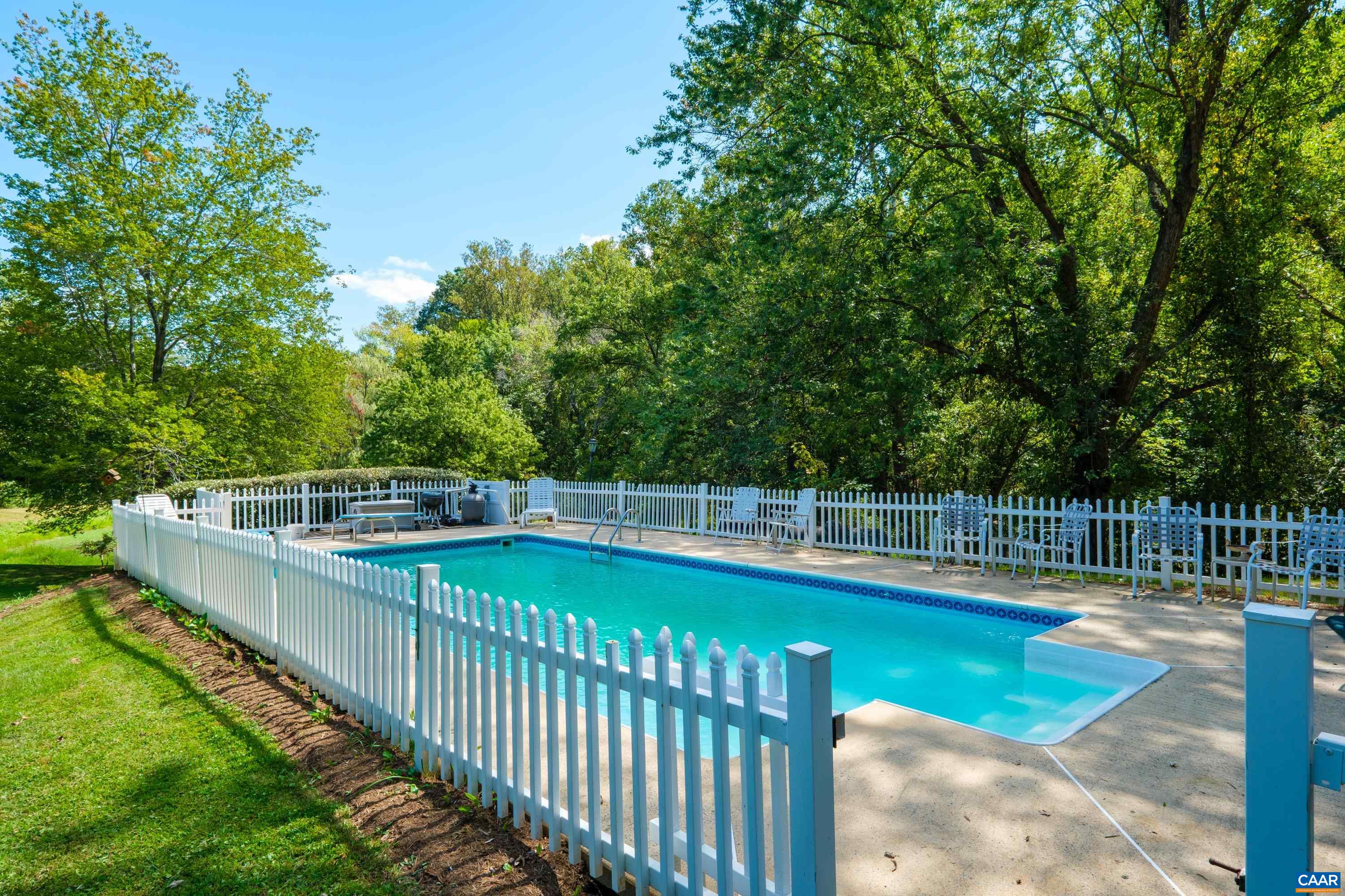 299 SUNRISE DR