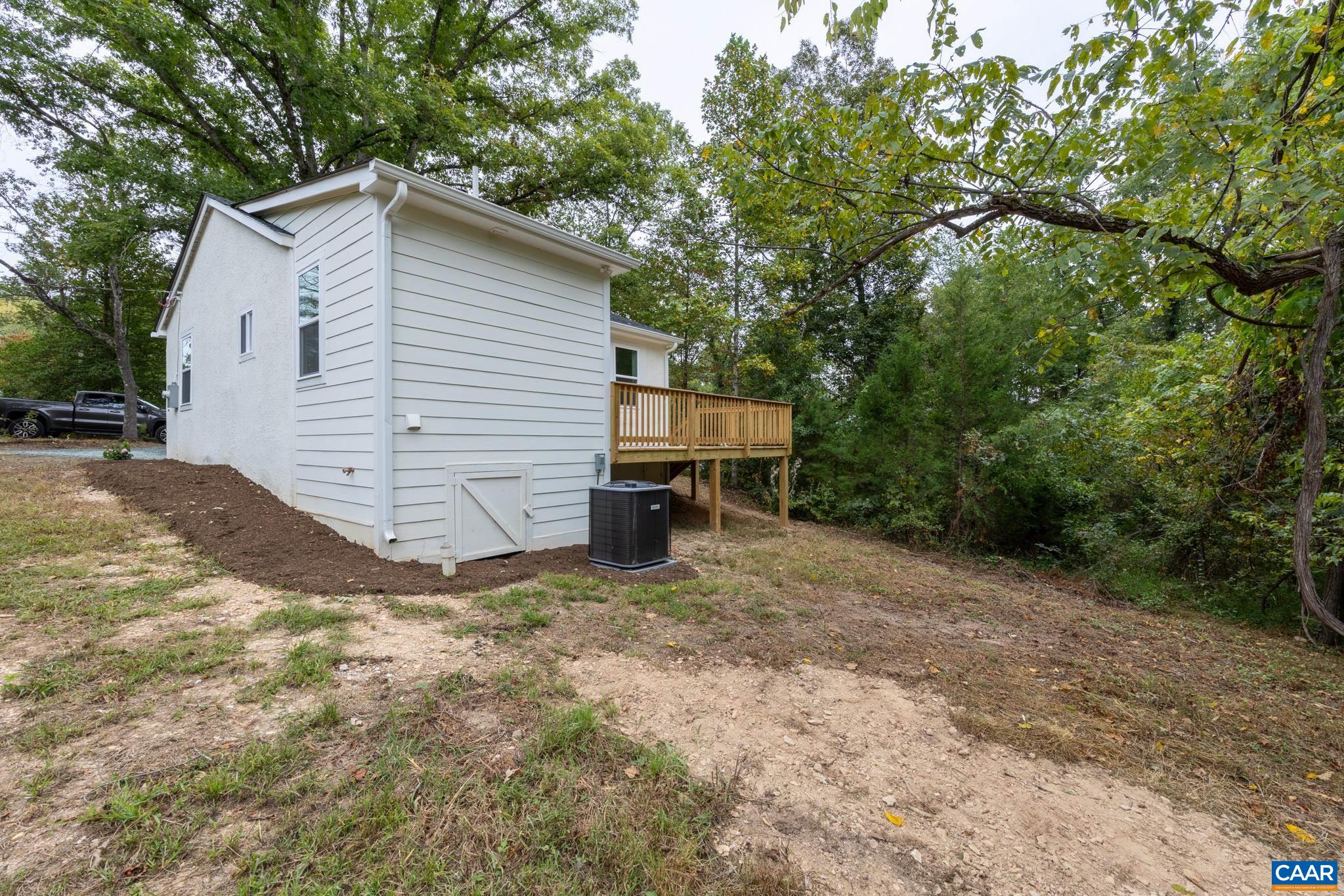 2157 THOMAS JEFFERSON PKWY