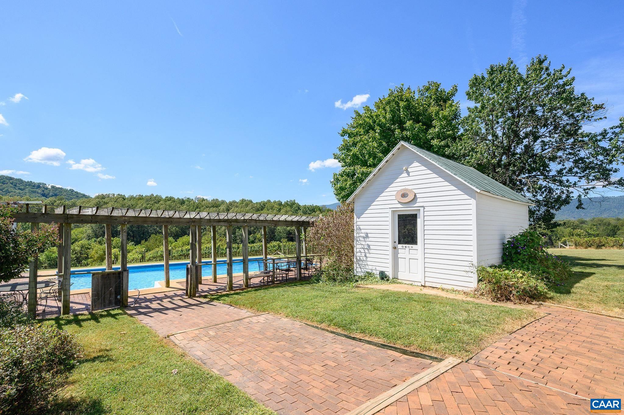 9175 BATESVILLE RD