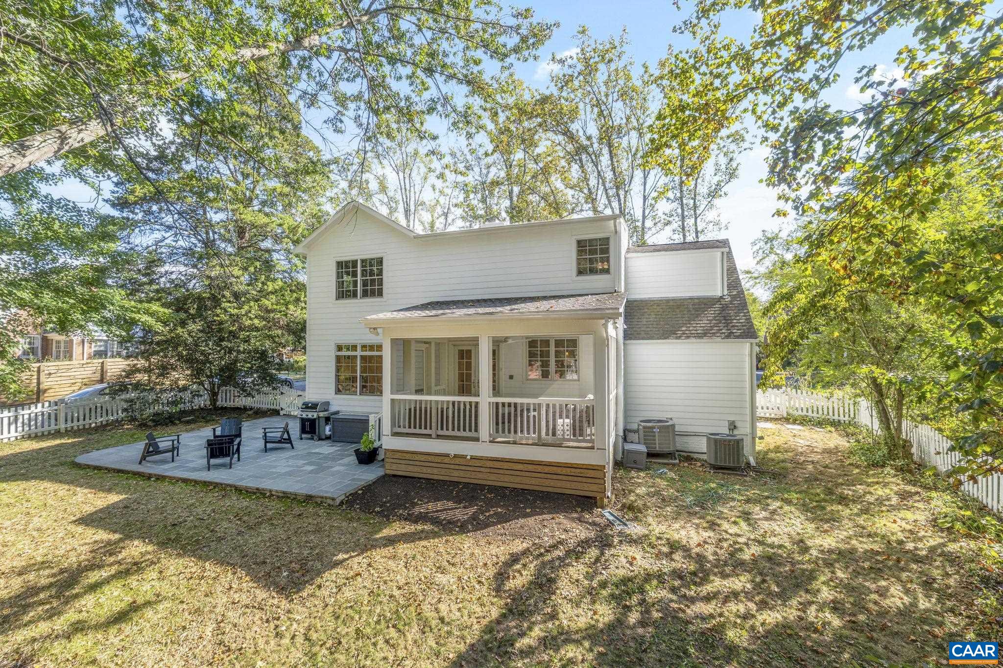 1535 OXFORD RD