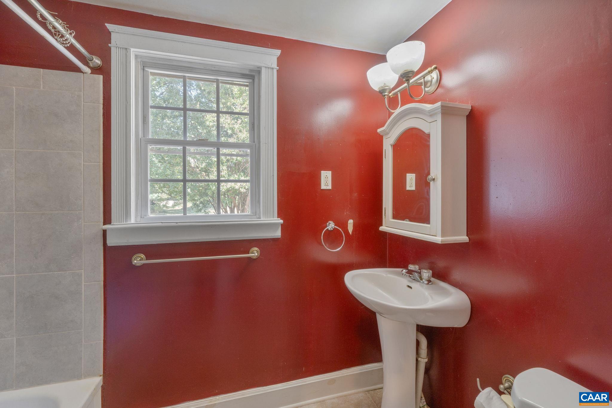 26171 N JAMES MADISON HWY